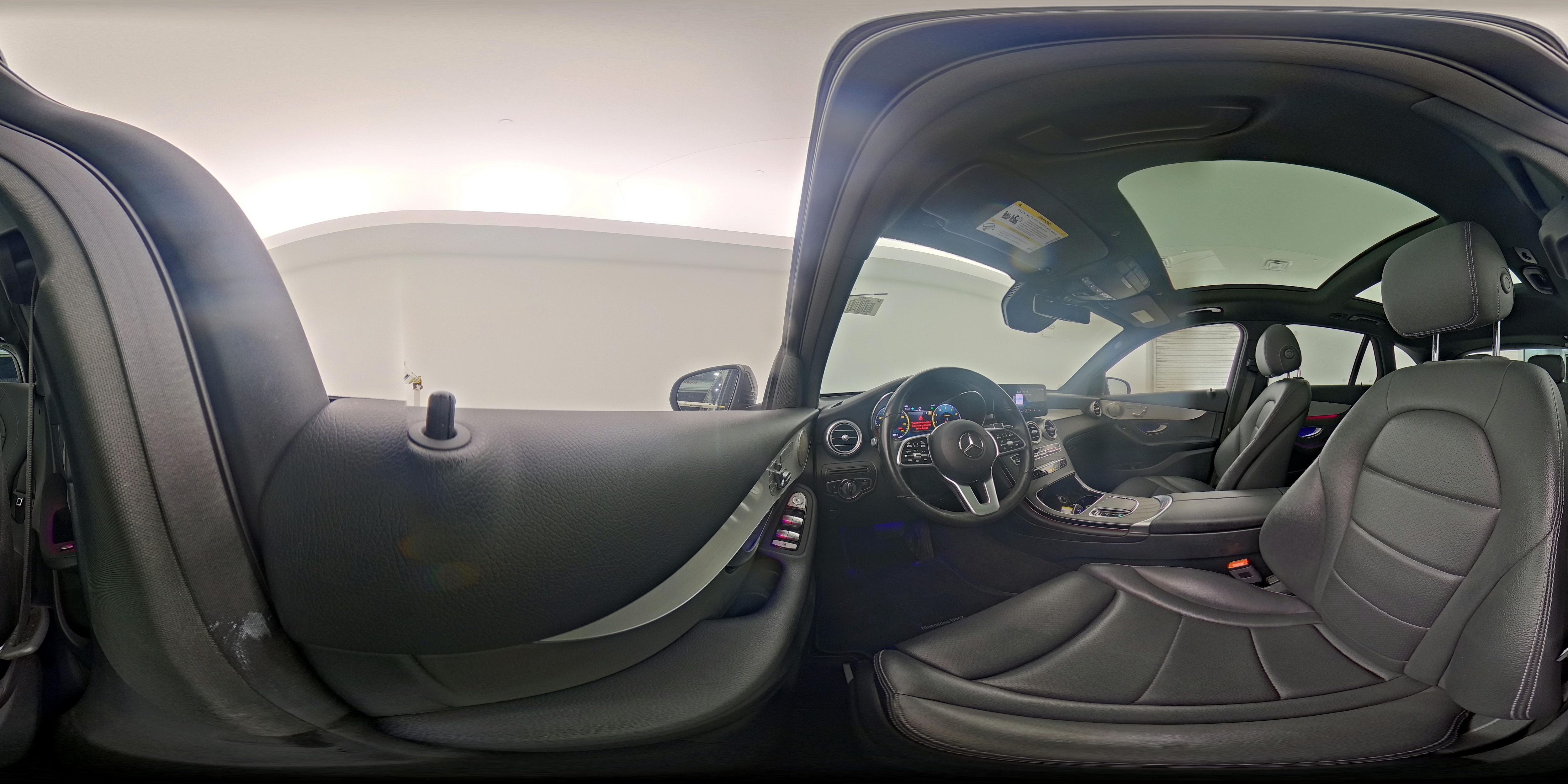 2021 Mercedes-Benz GLC GLC300 - Photo 26