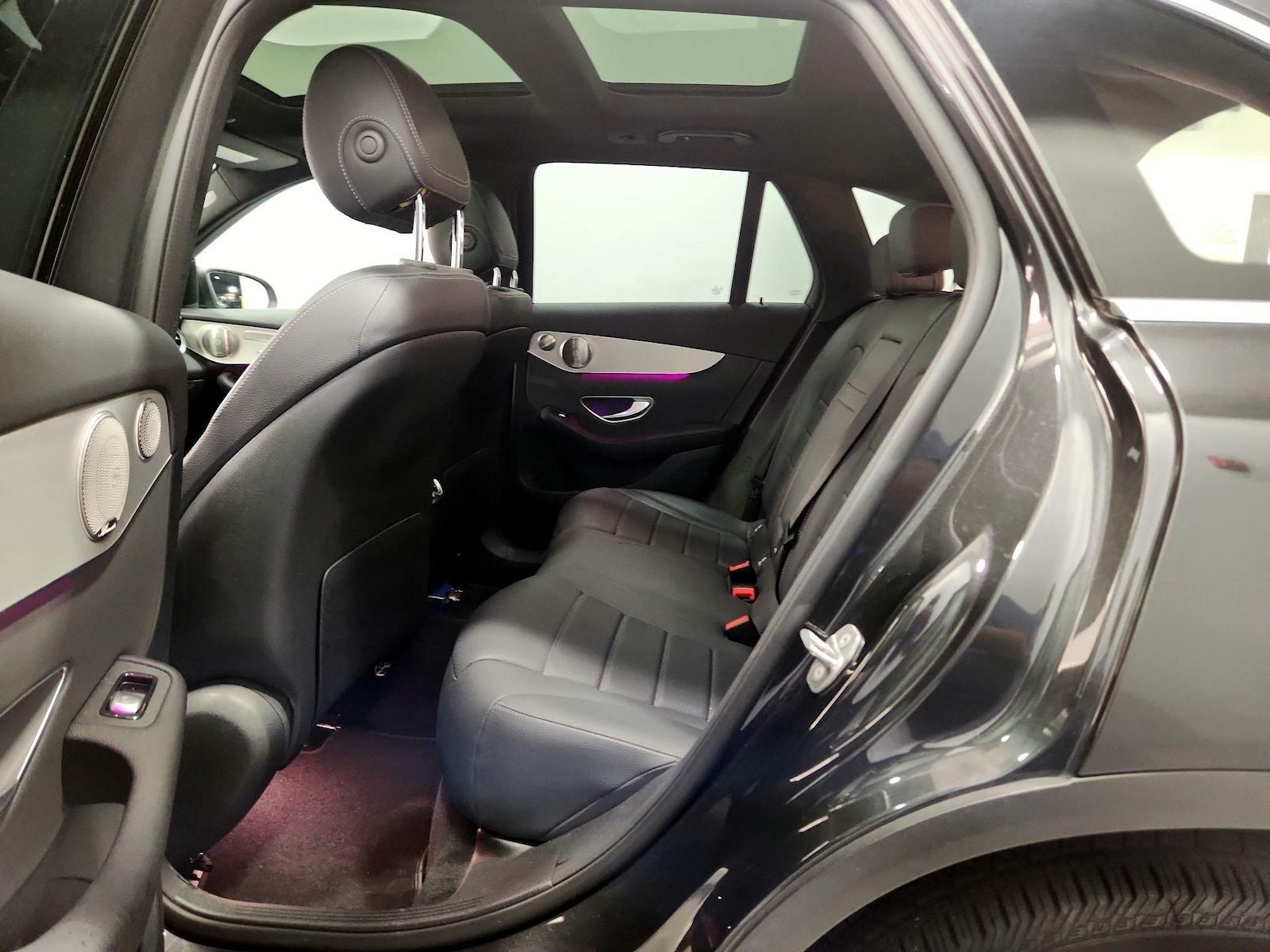 2021 Mercedes-Benz GLC GLC300 - Photo 20