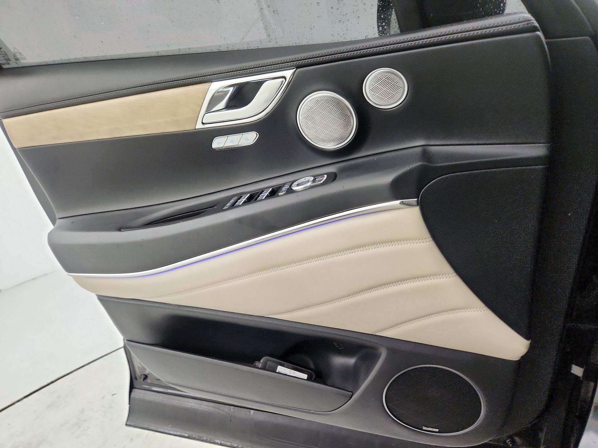 Thumbnail: 2024 Genesis GV80 - 12