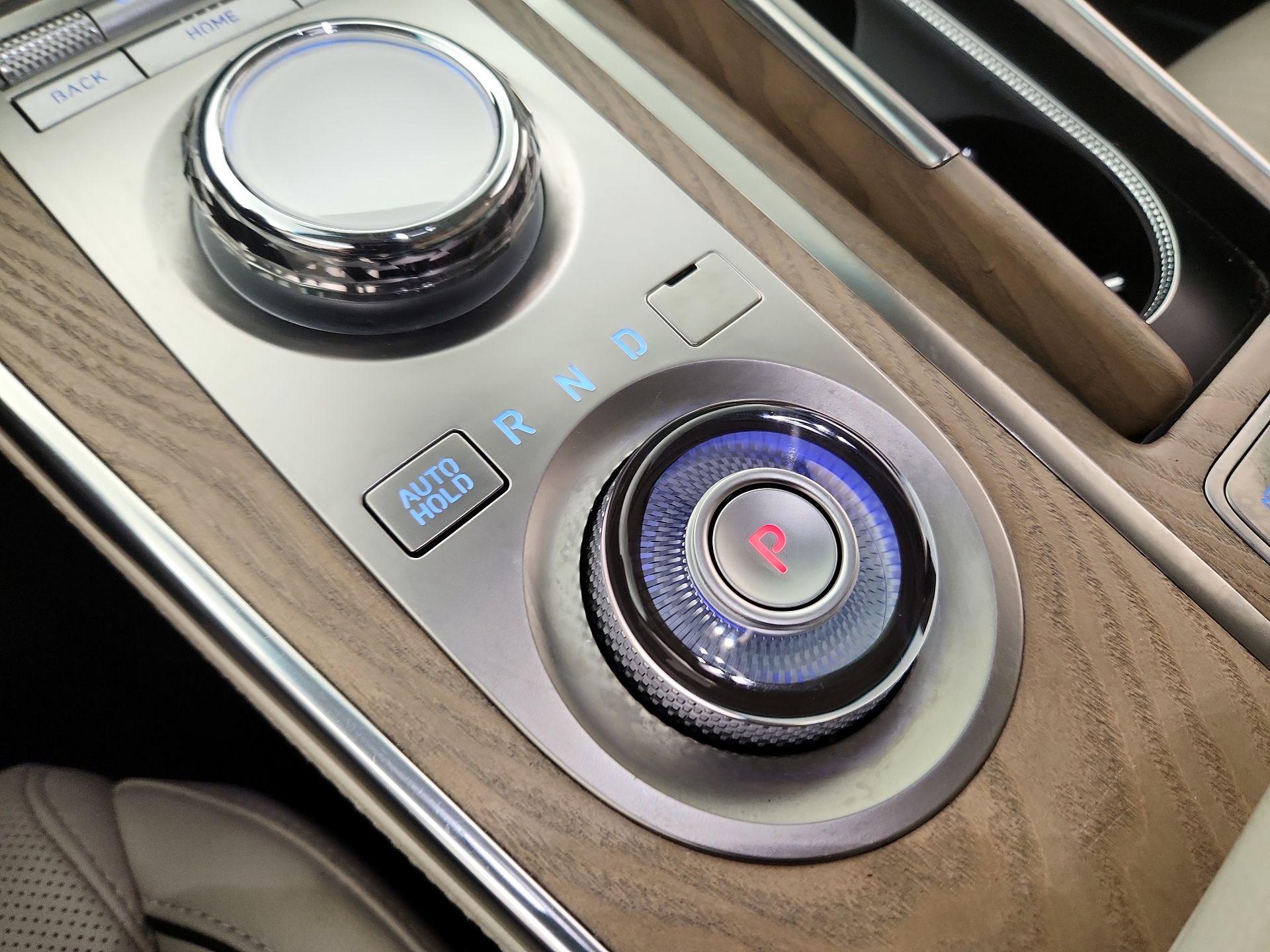 Thumbnail: 2024 Genesis GV80 - 18