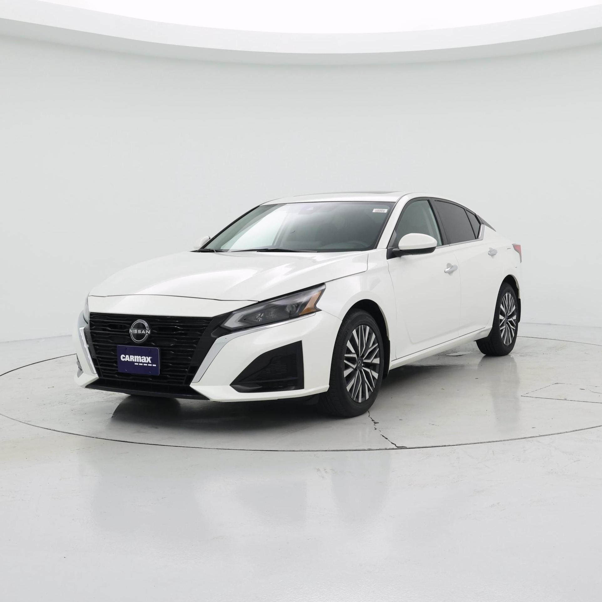 Thumbnail: 2023 Nissan Altima - 4