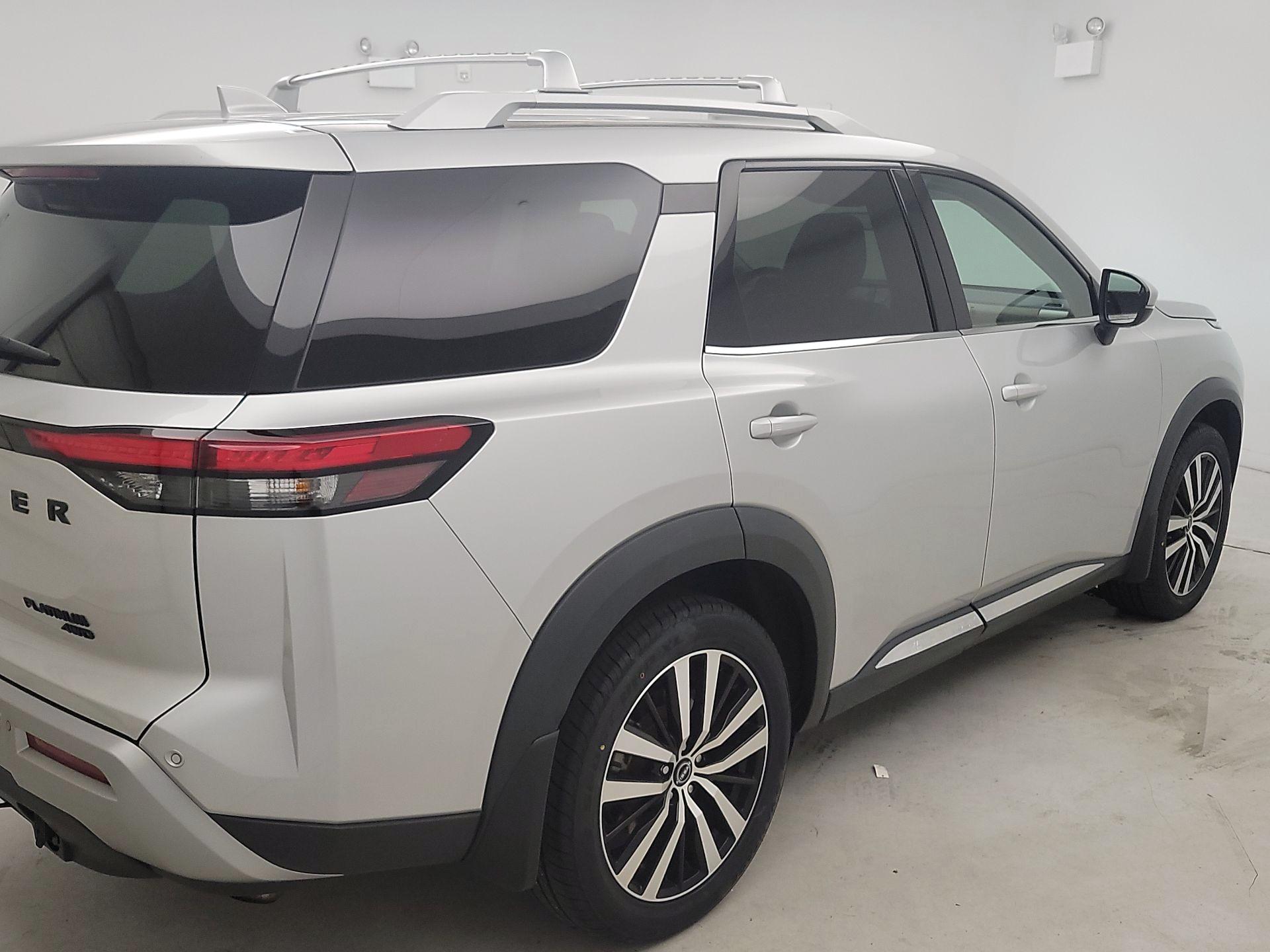 Thumbnail: 2023 Nissan Pathfinder - 5