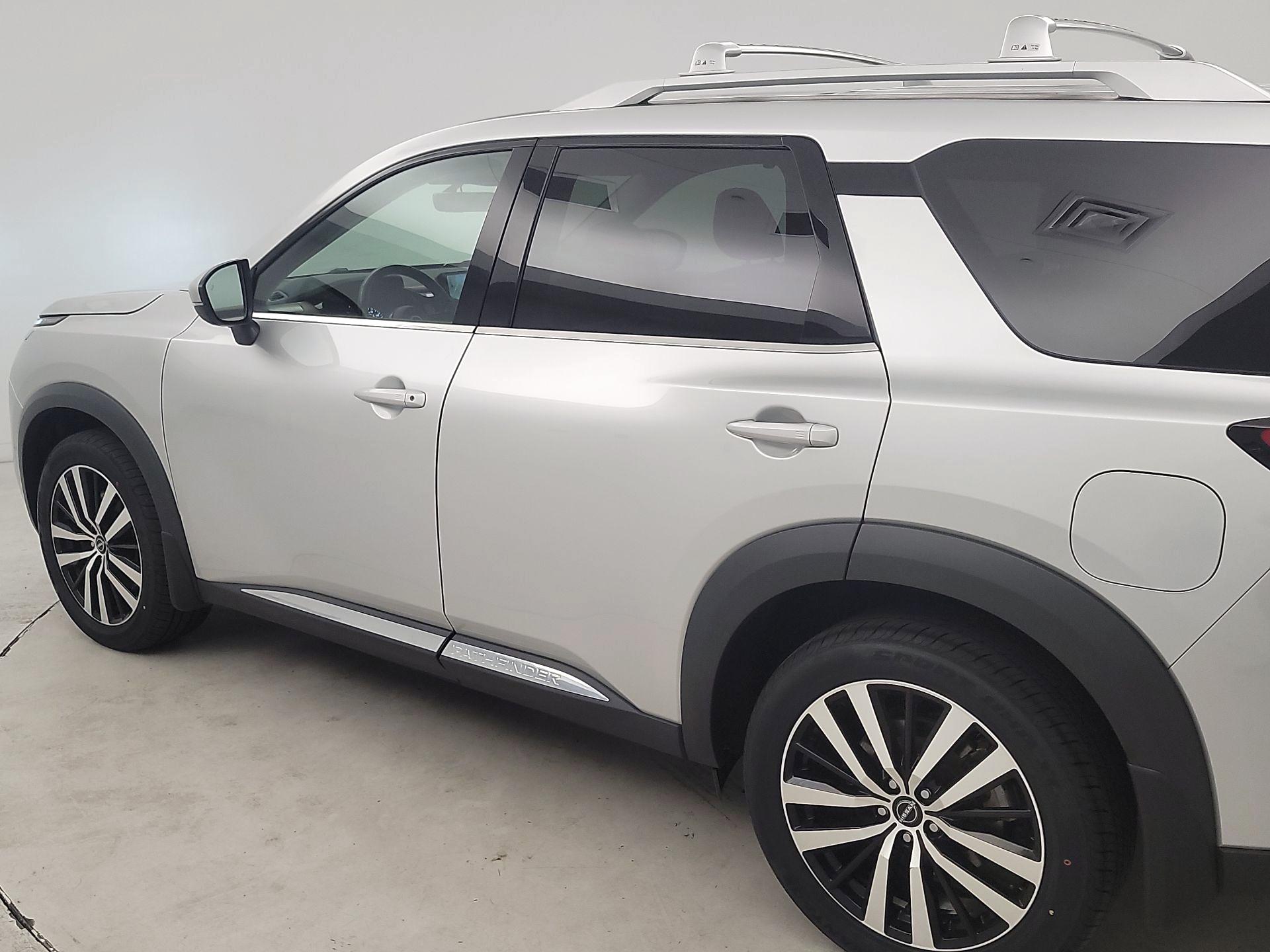 Thumbnail: 2023 Nissan Pathfinder - 7