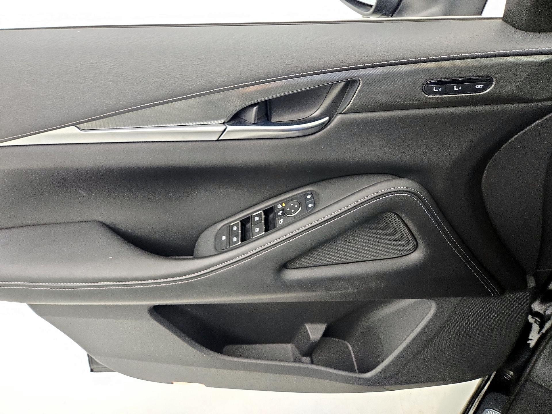 Thumbnail: 2023 INFINITI QX60 - 12