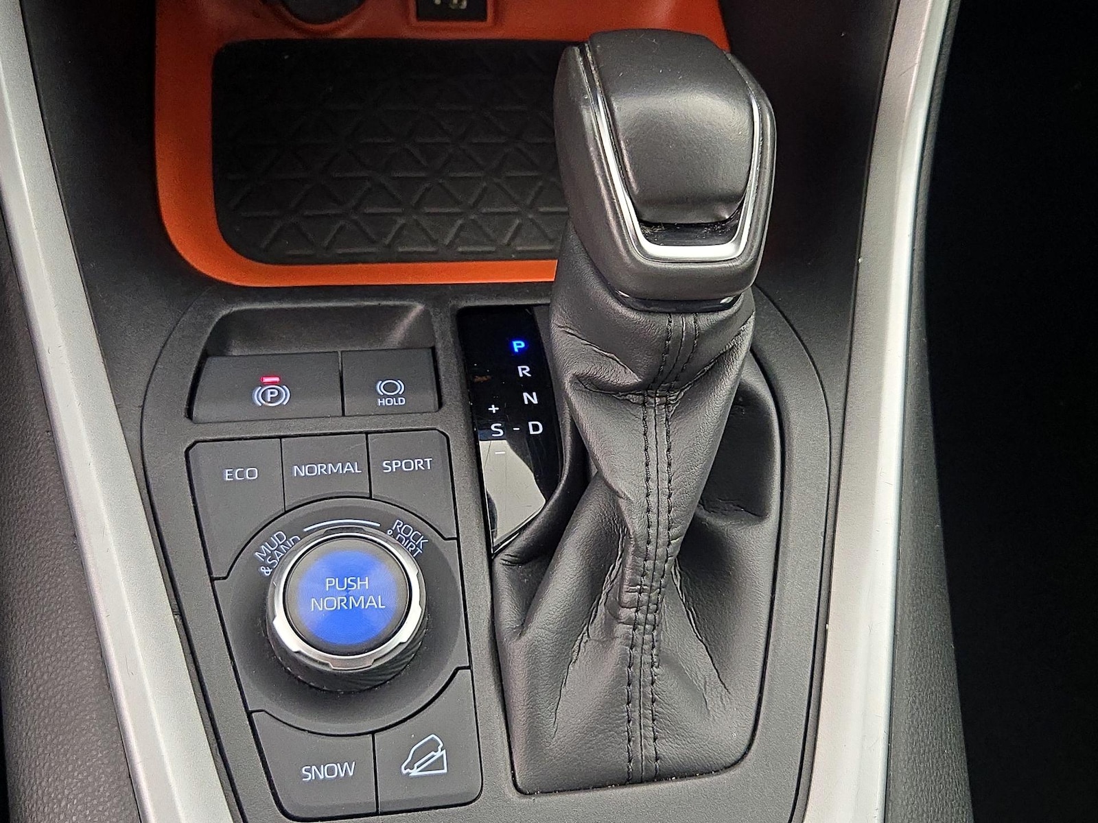 2024 Toyota RAV4 Adventure - Photo 18