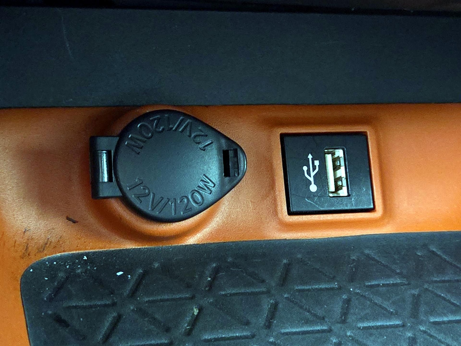 2024 Toyota RAV4 Adventure - Photo 19