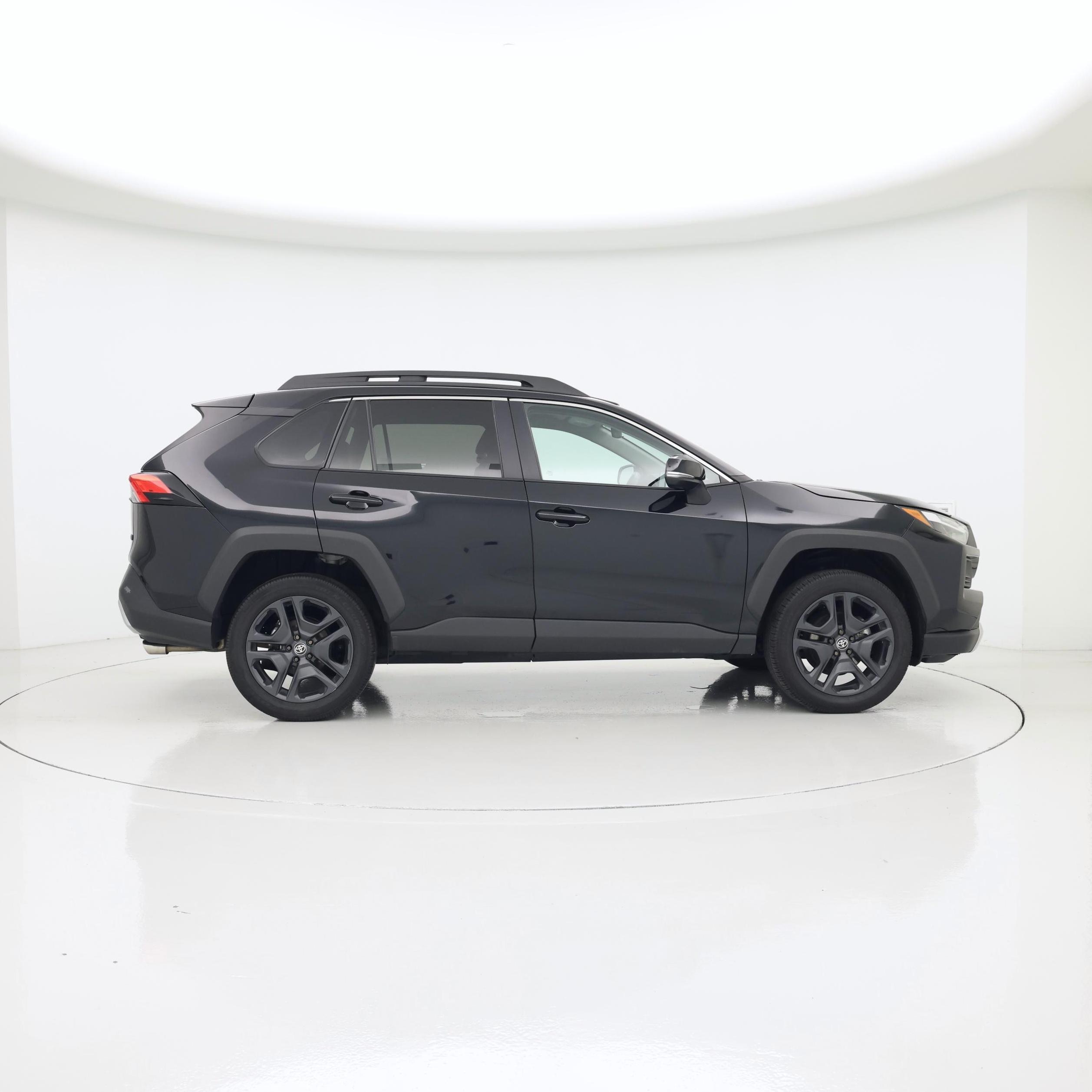 Thumbnail: 2024 Toyota RAV4 - 7