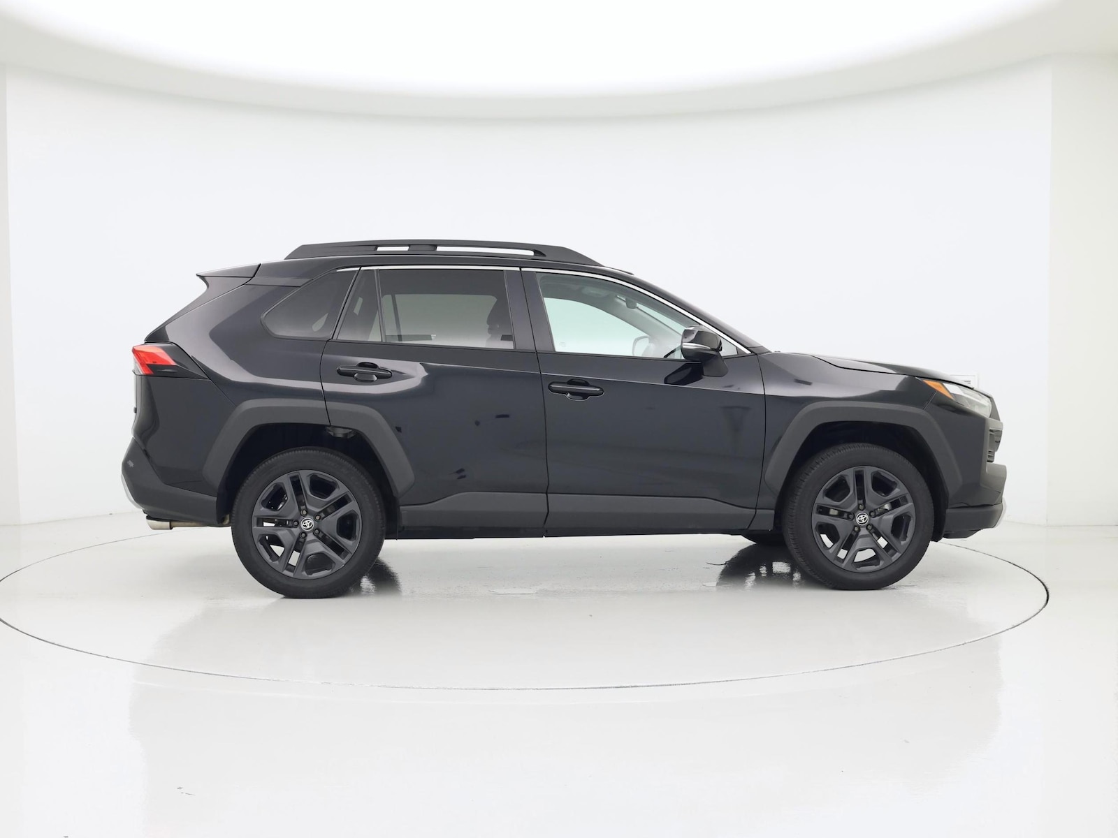 2024 Toyota RAV4 Adventure - Photo 8