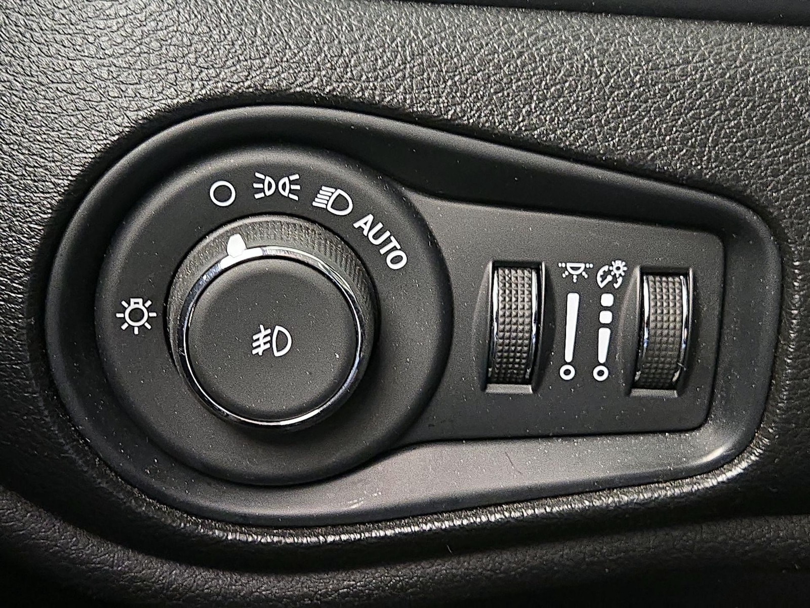 2020 Jeep Renegade Limited - Photo 14