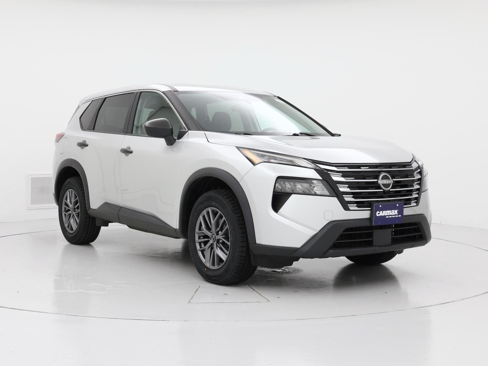 2024 Nissan Rogue S - Photo 2
