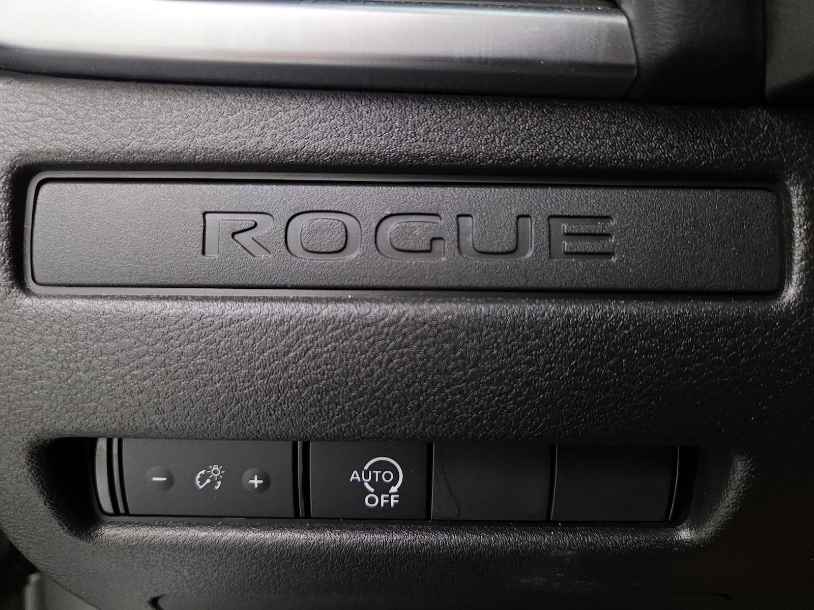 2024 Nissan Rogue S - Photo 14