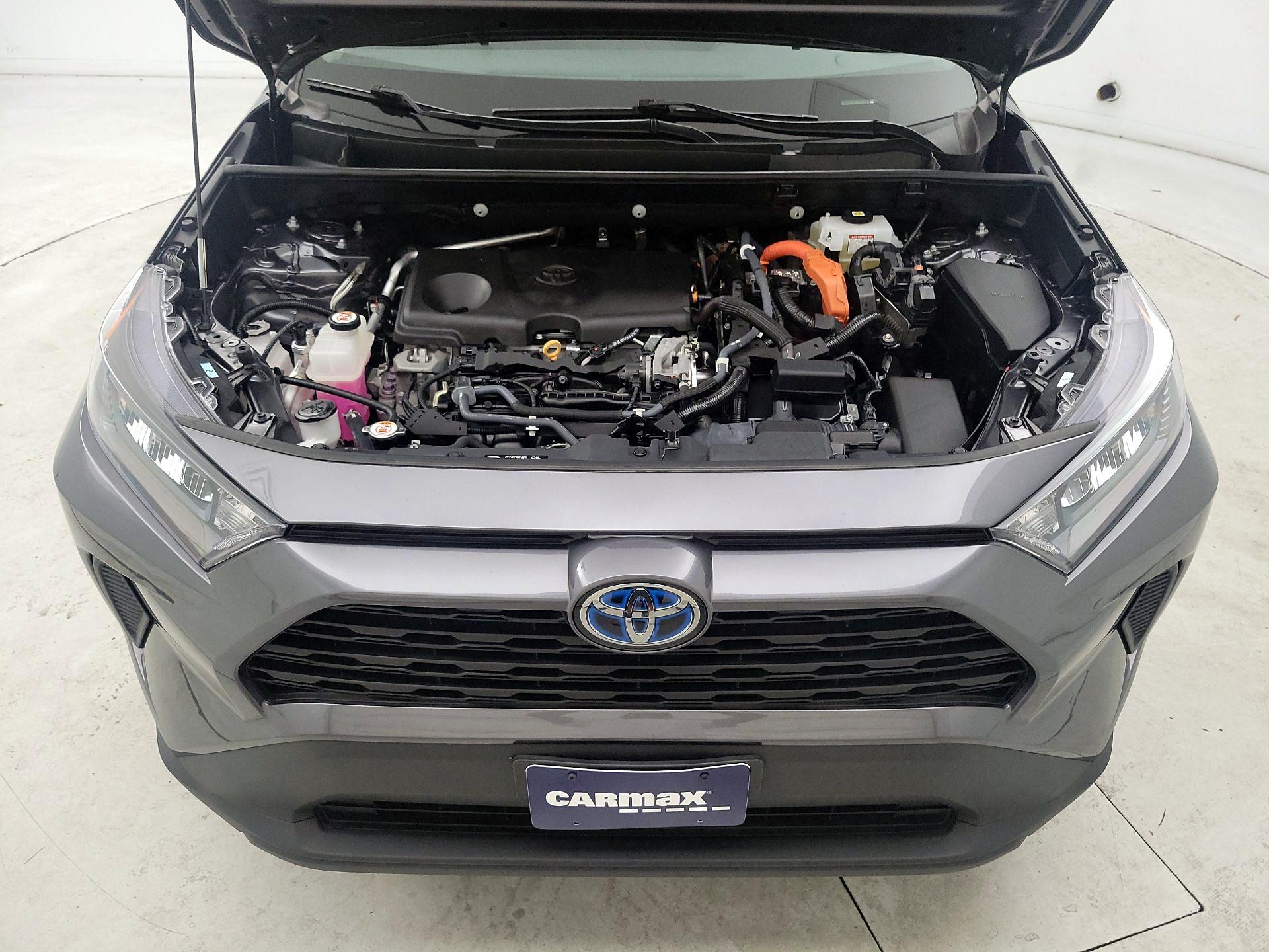 Thumbnail: 2021 Toyota RAV4 - 19