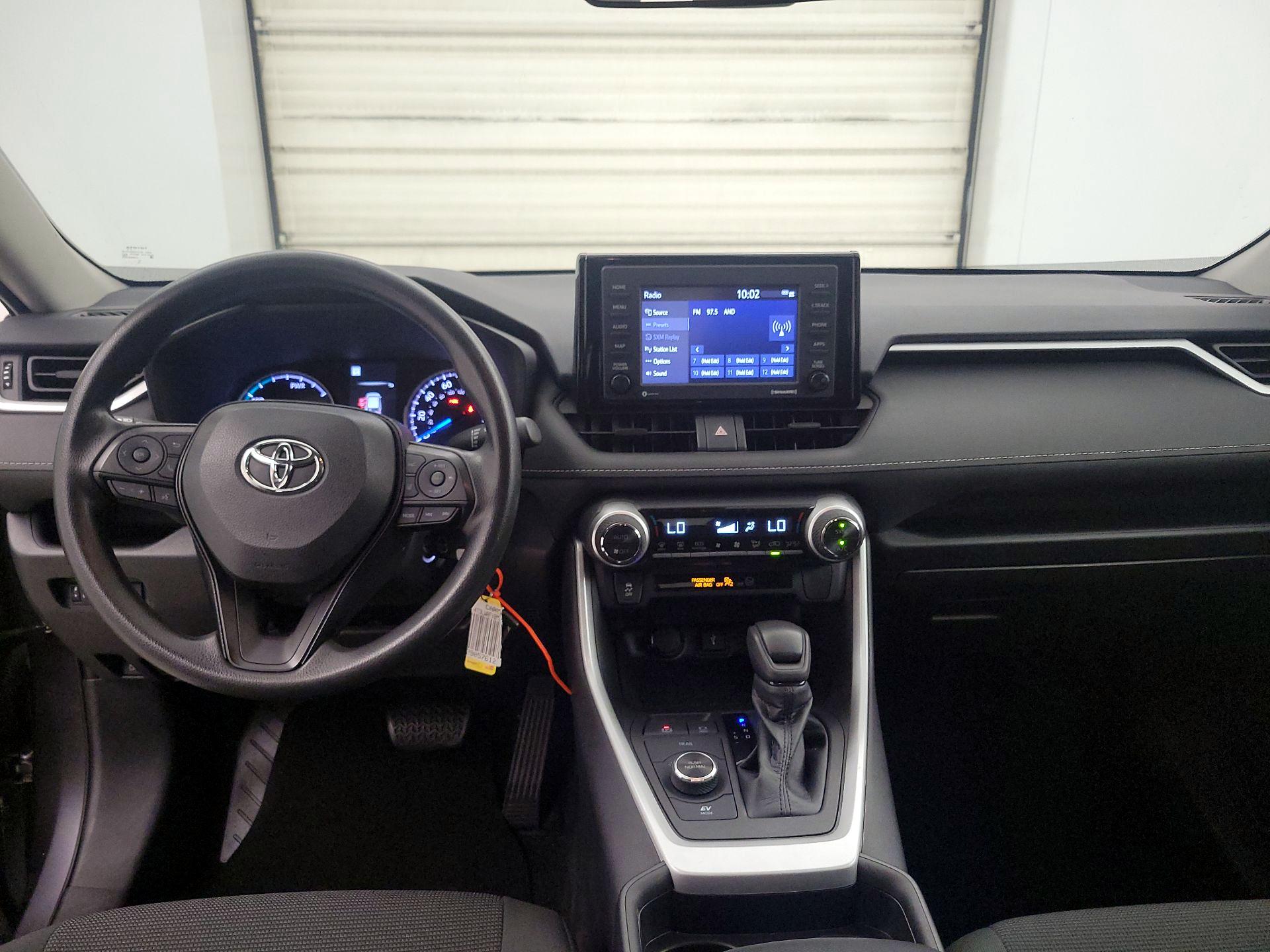 Thumbnail: 2021 Toyota RAV4 - 8