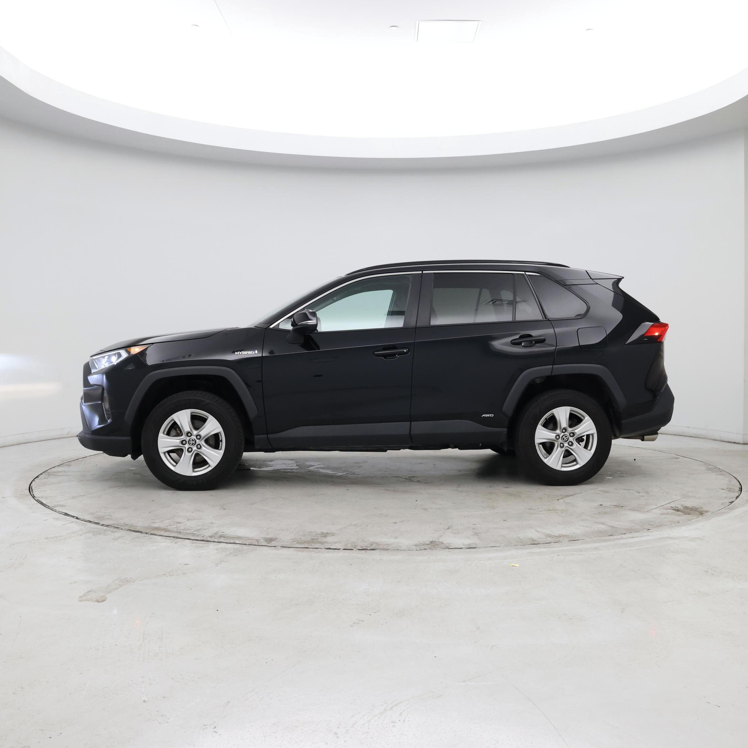 Thumbnail: 2021 Toyota RAV4 - 2