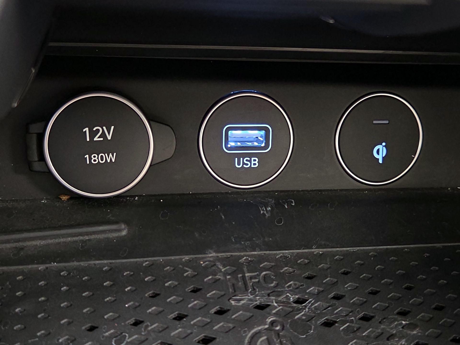 Thumbnail: 2023 Genesis G70 - 19