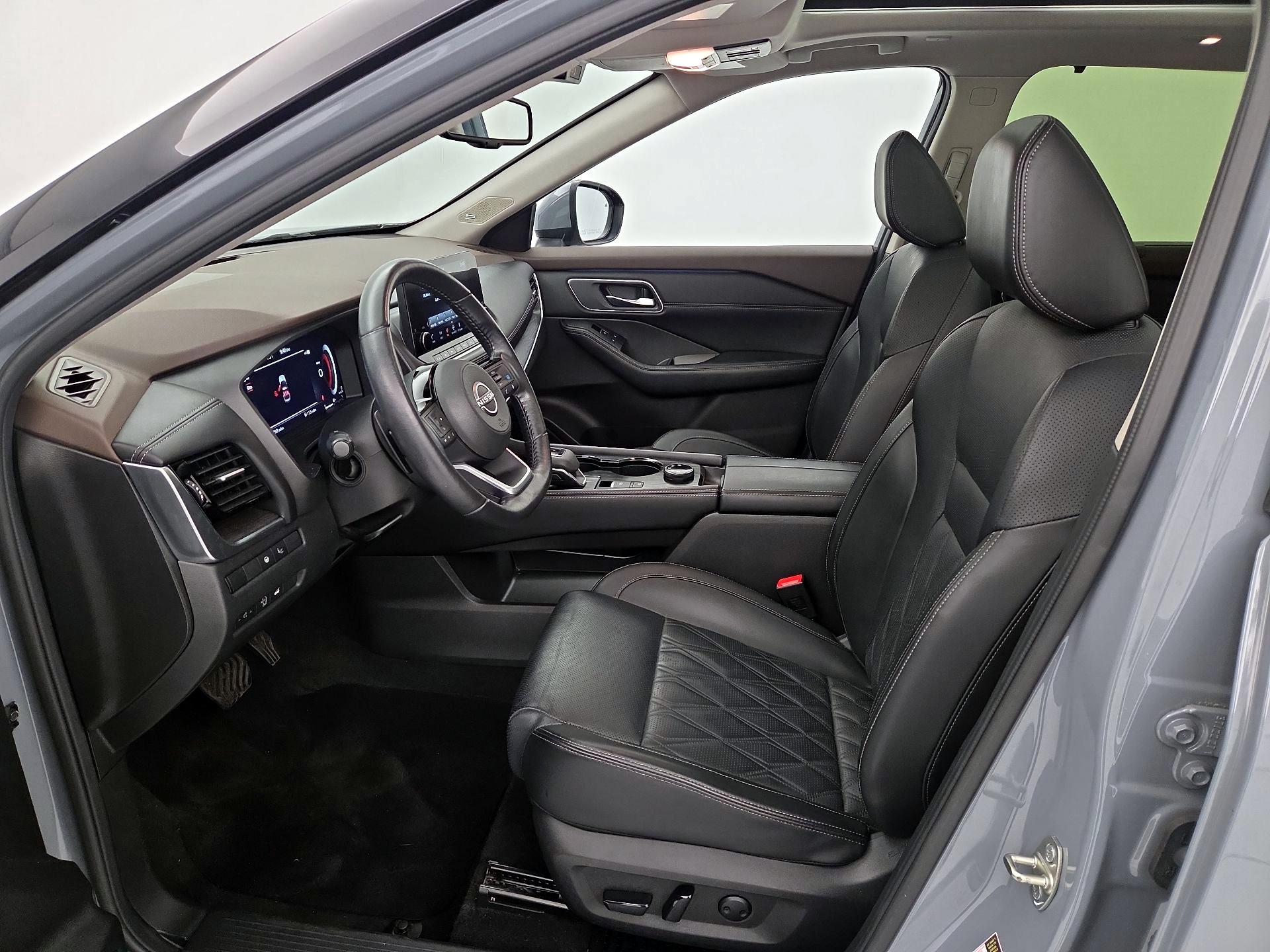Thumbnail: 2023 Nissan Rogue - 11