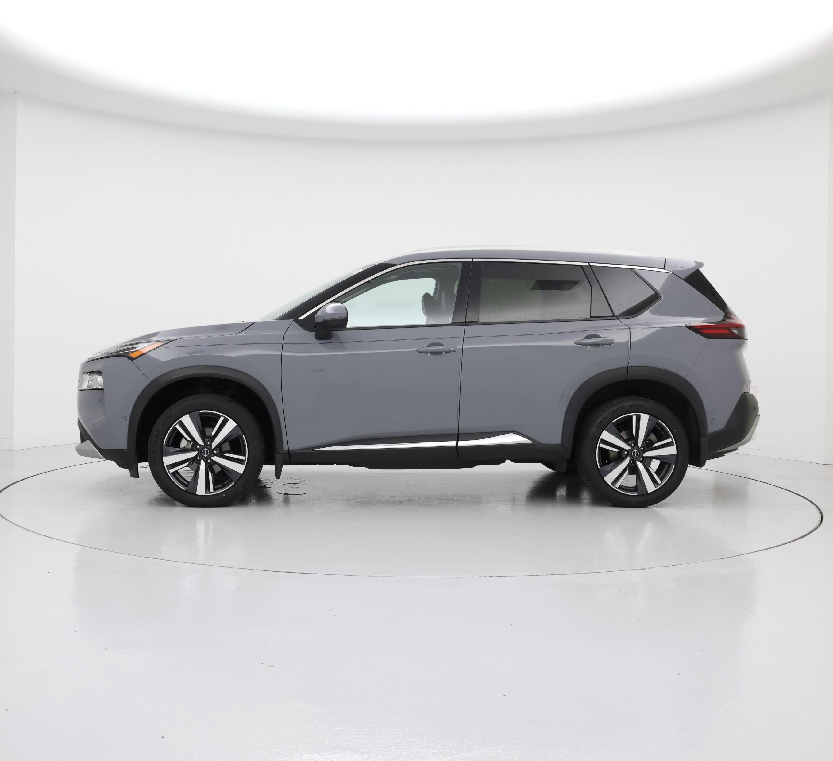 Thumbnail: 2023 Nissan Rogue - 3