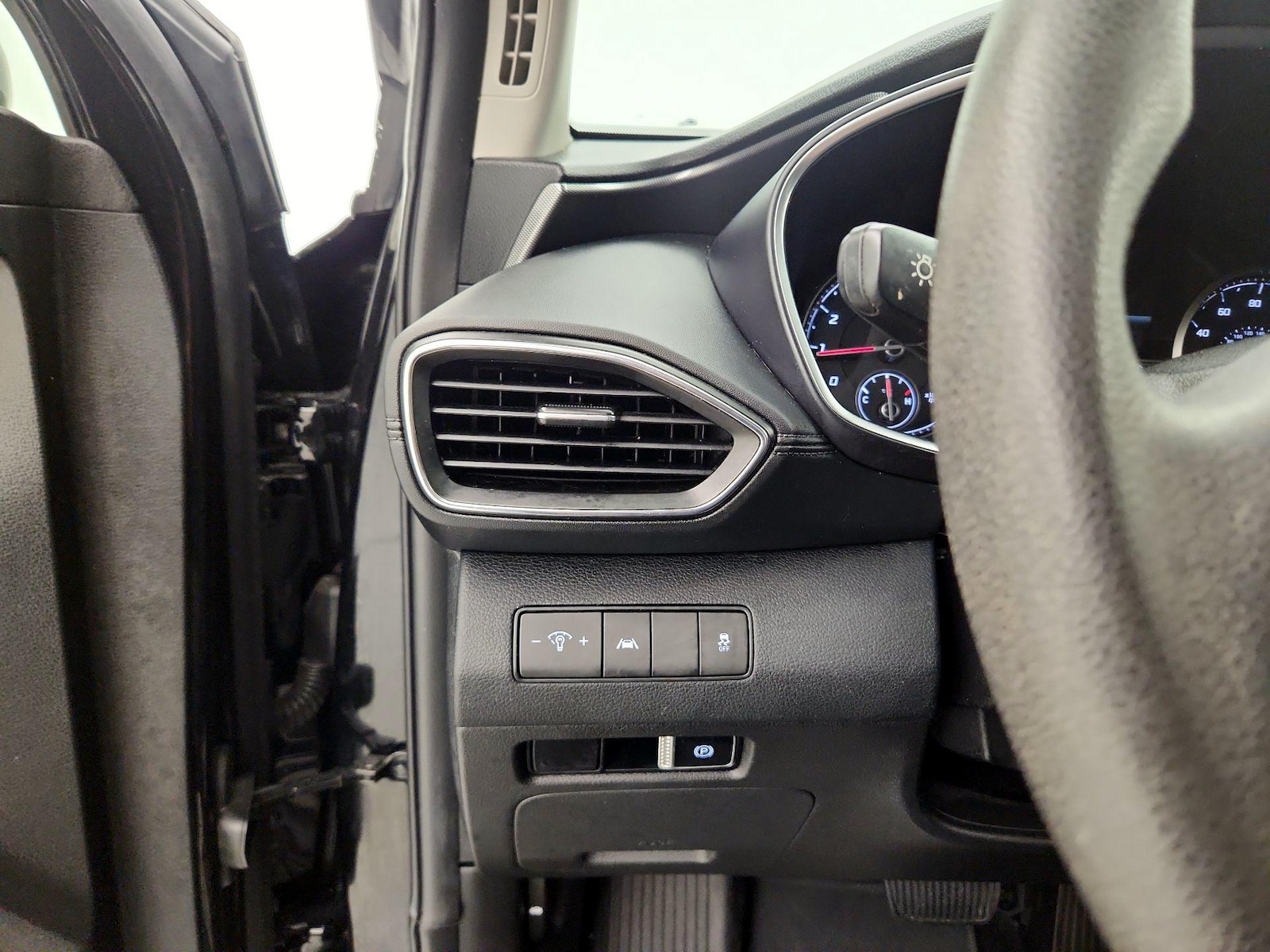 2023 Hyundai Santa Fe SE - Photo 14