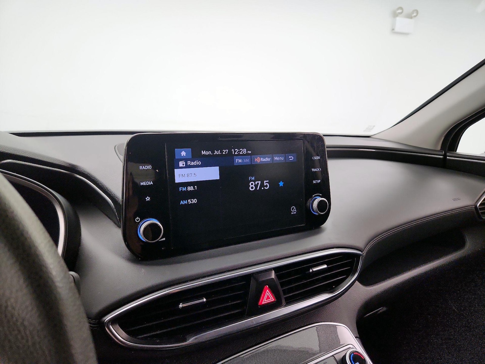 2023 Hyundai Santa Fe SE - Photo 16