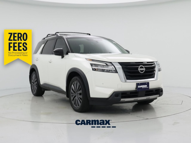 White 2024 Nissan Pathfinder SUV / Crossover All-Wheel Drive Automatic