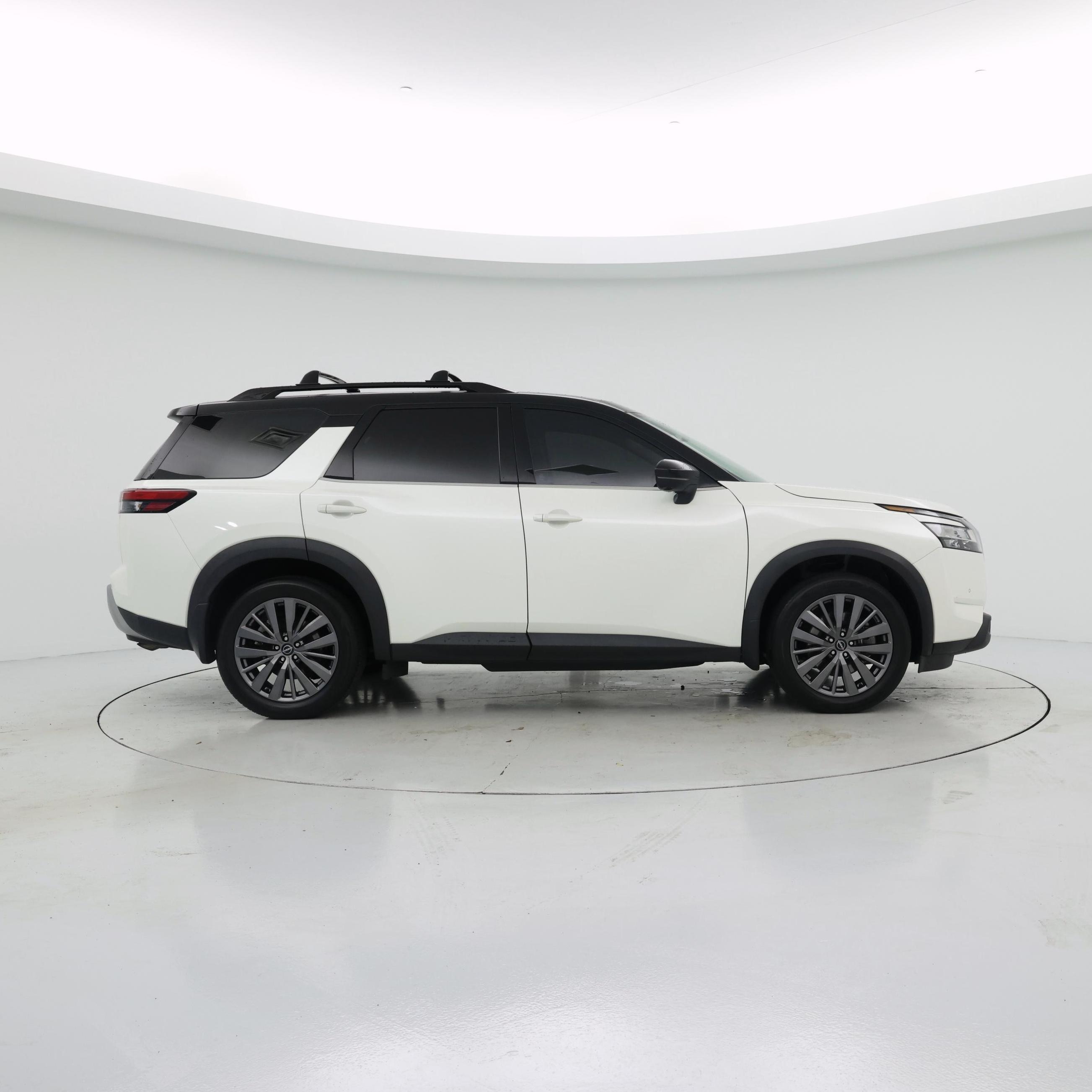 Thumbnail: 2024 Nissan Pathfinder - 7