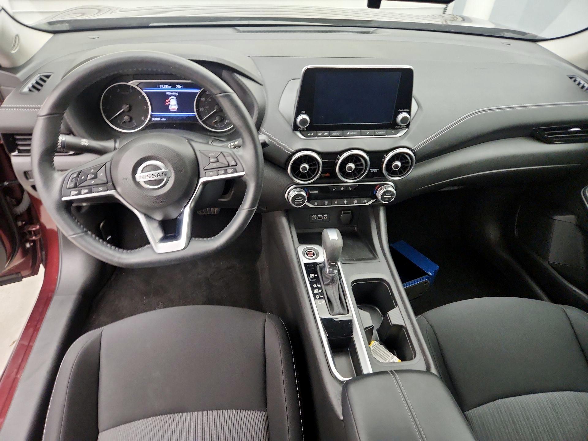 Thumbnail: 2023 Nissan Sentra - 9