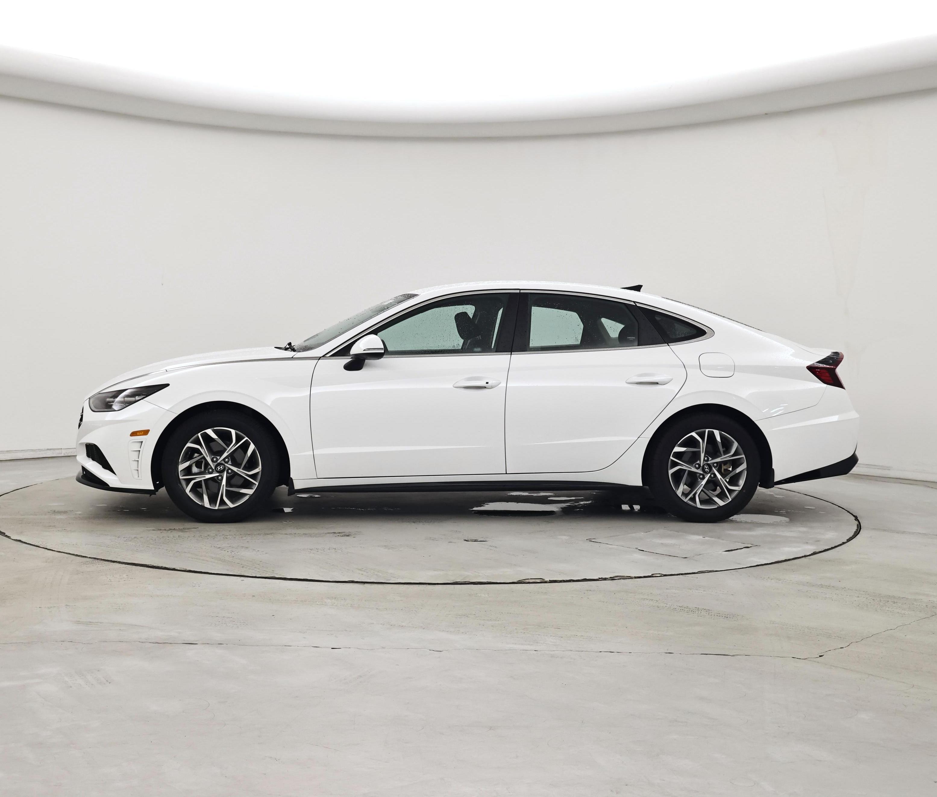 Thumbnail: 2023 Hyundai Sonata - 3