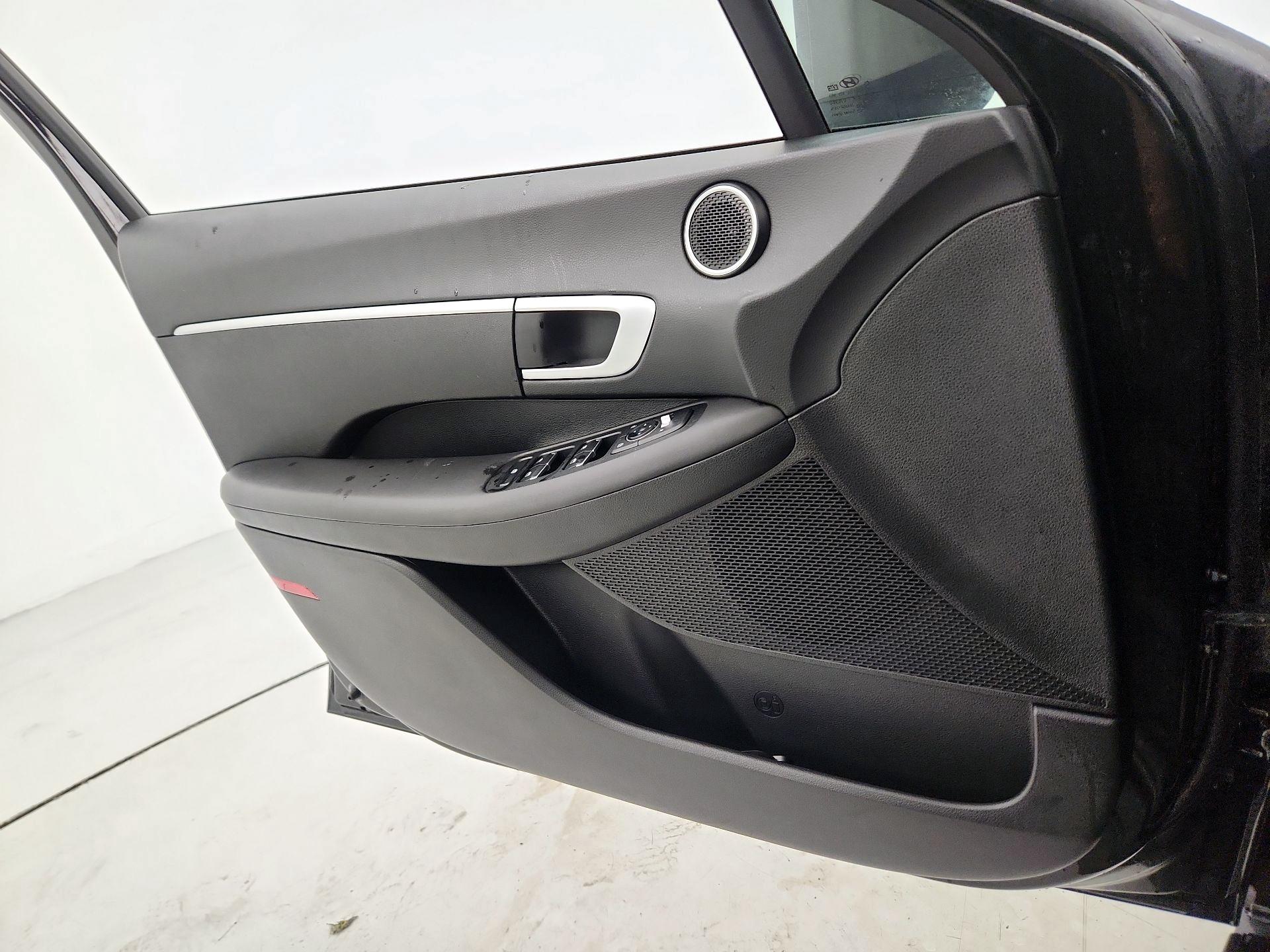 Thumbnail: 2023 Hyundai Sonata - 12