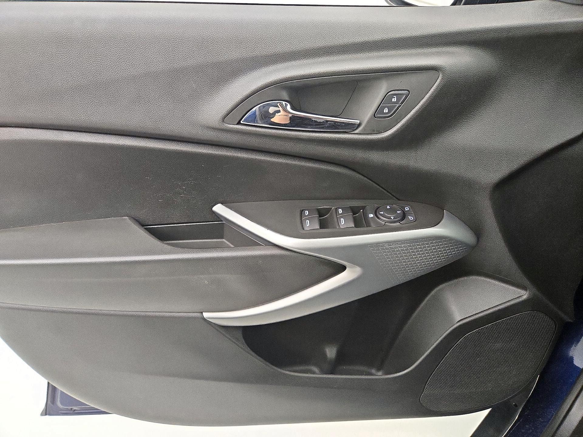 Thumbnail: 2024 Chevrolet Trax - 12