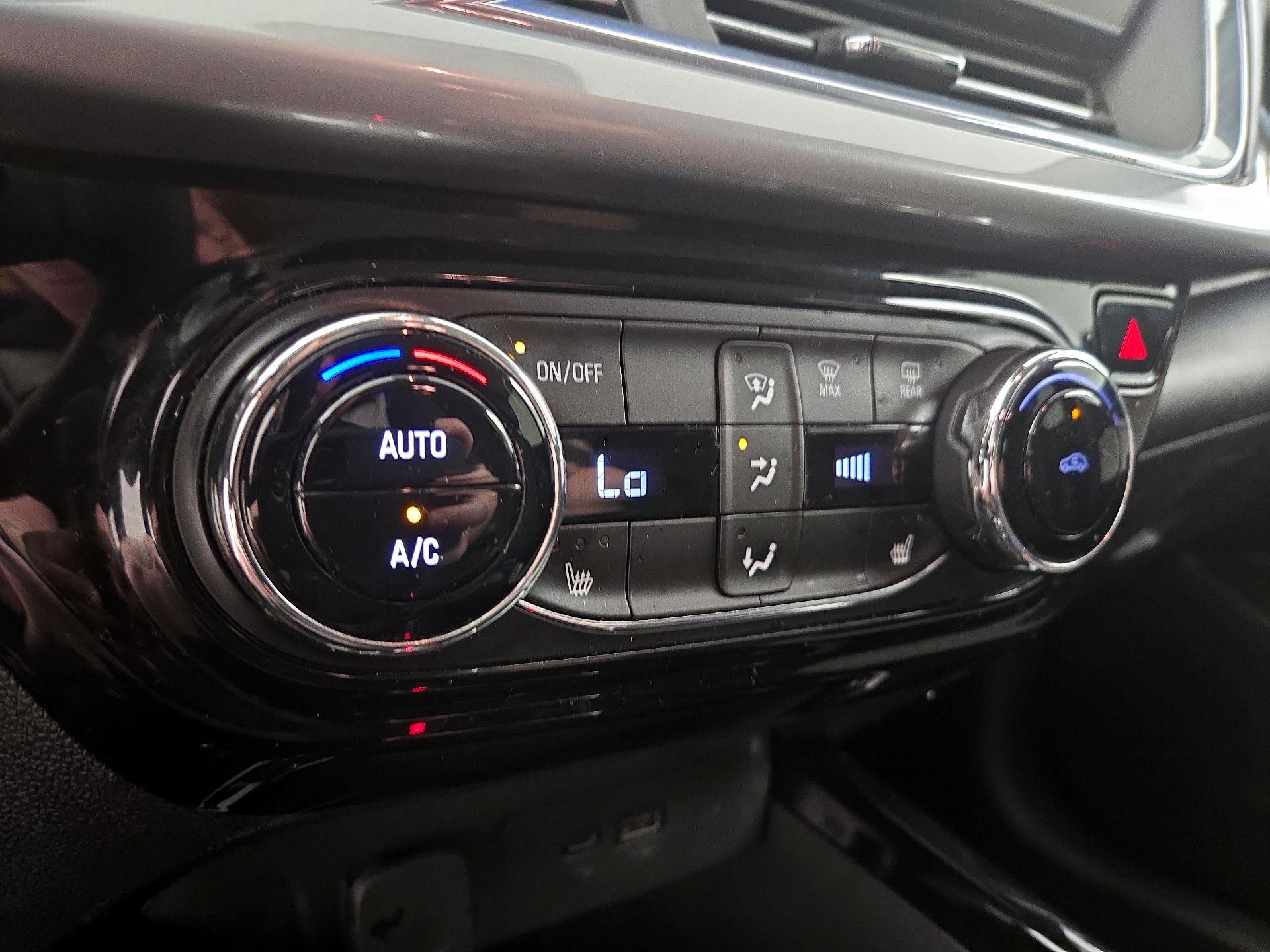 Thumbnail: 2024 Chevrolet Trax - 16