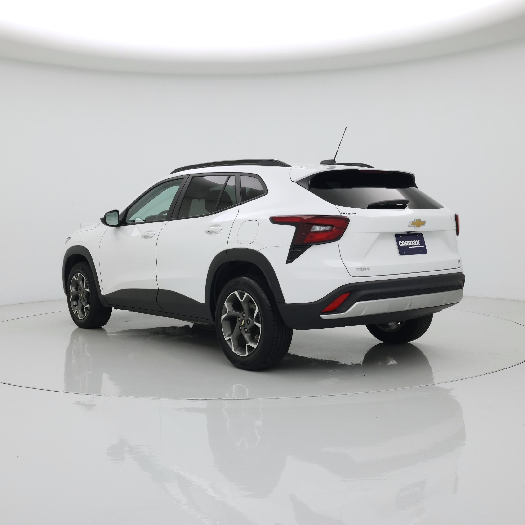 Thumbnail: 2024 Chevrolet Trax - 2