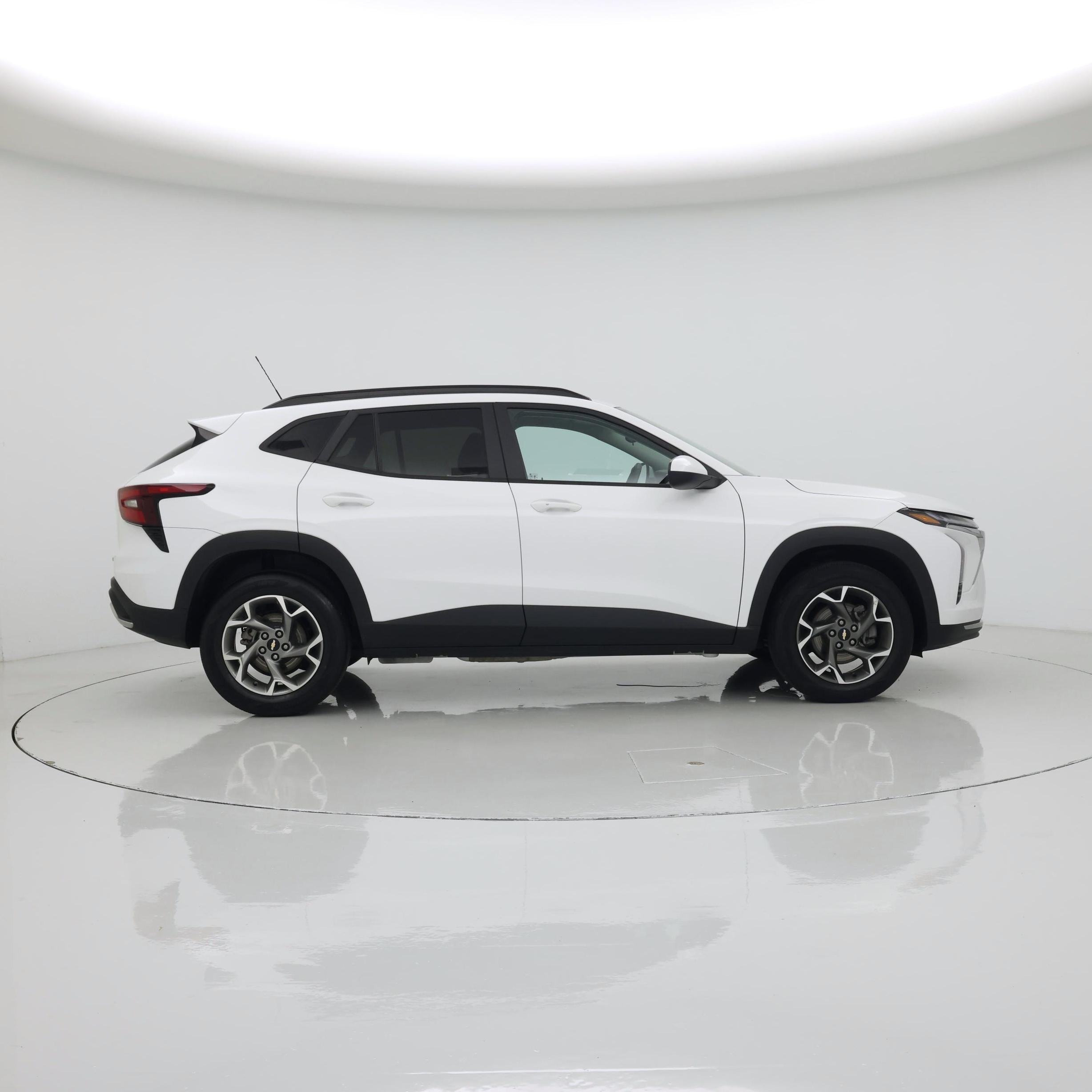 Thumbnail: 2024 Chevrolet Trax - 7