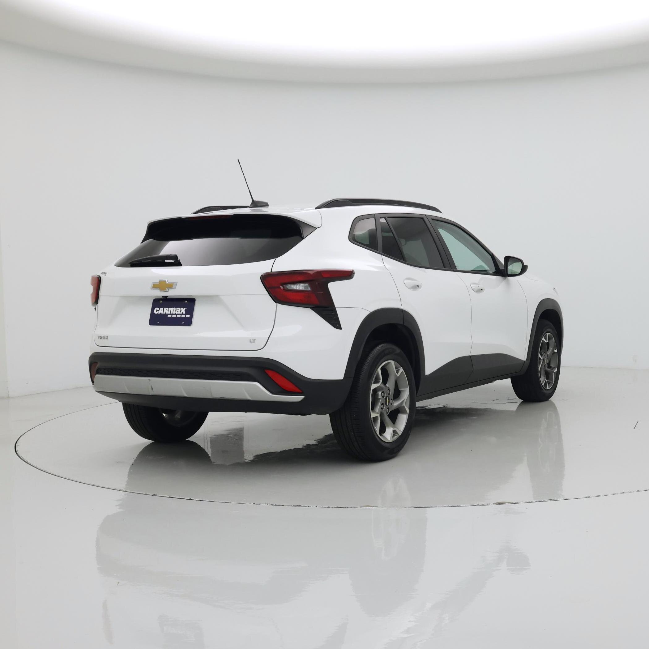 Thumbnail: 2024 Chevrolet Trax - 8