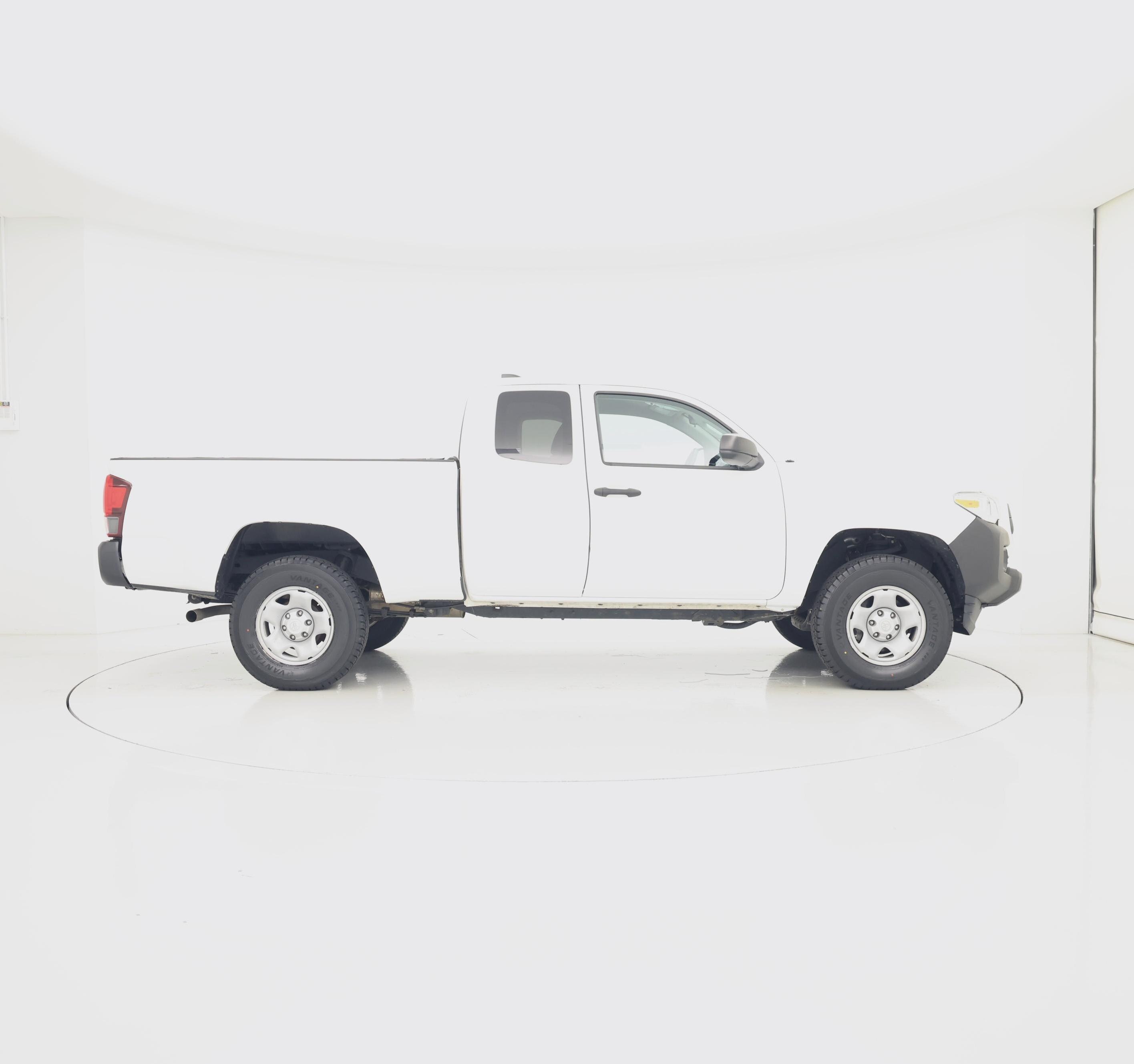 Thumbnail: 2023 Toyota Tacoma - 7