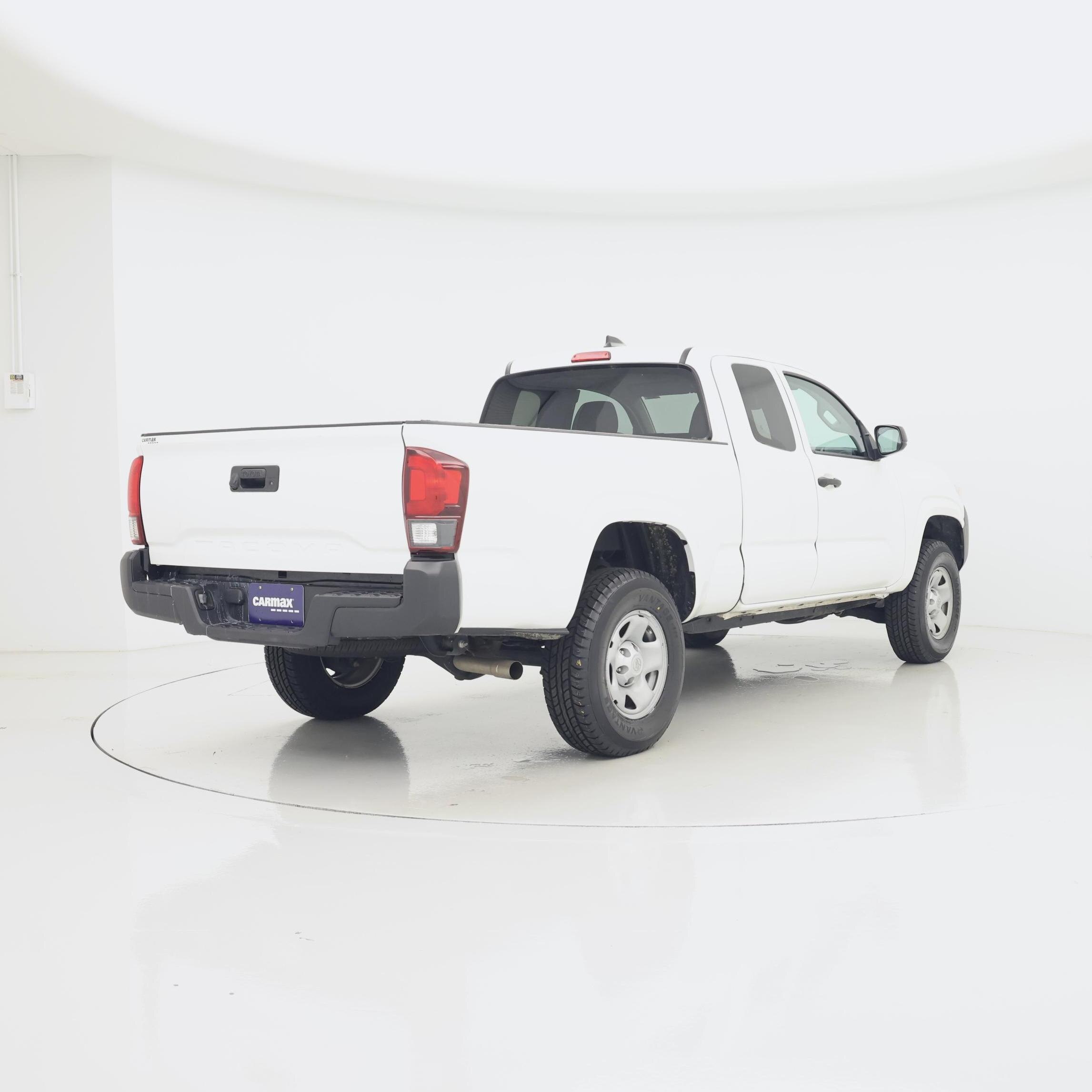 Thumbnail: 2023 Toyota Tacoma - 8