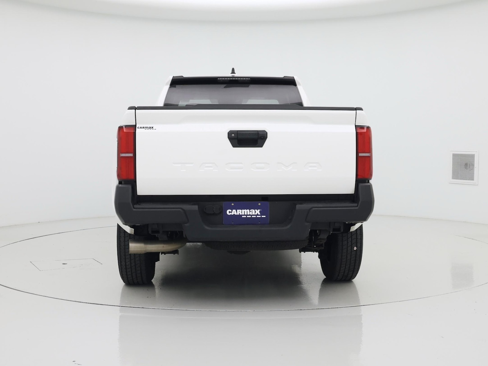 2024 Toyota Tacoma SR - Photo 7
