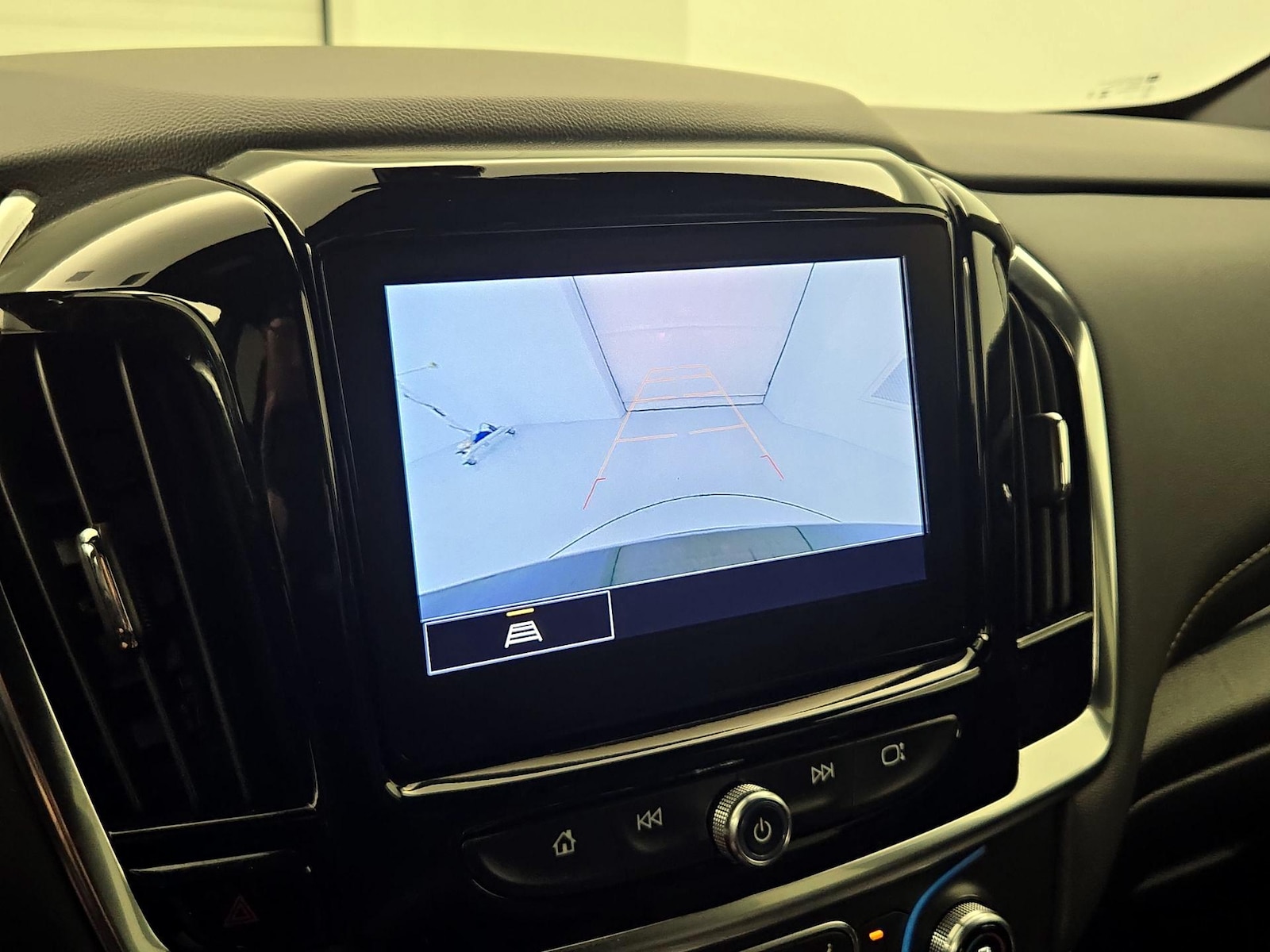 2023 Chevrolet Traverse 3LT - Photo 16