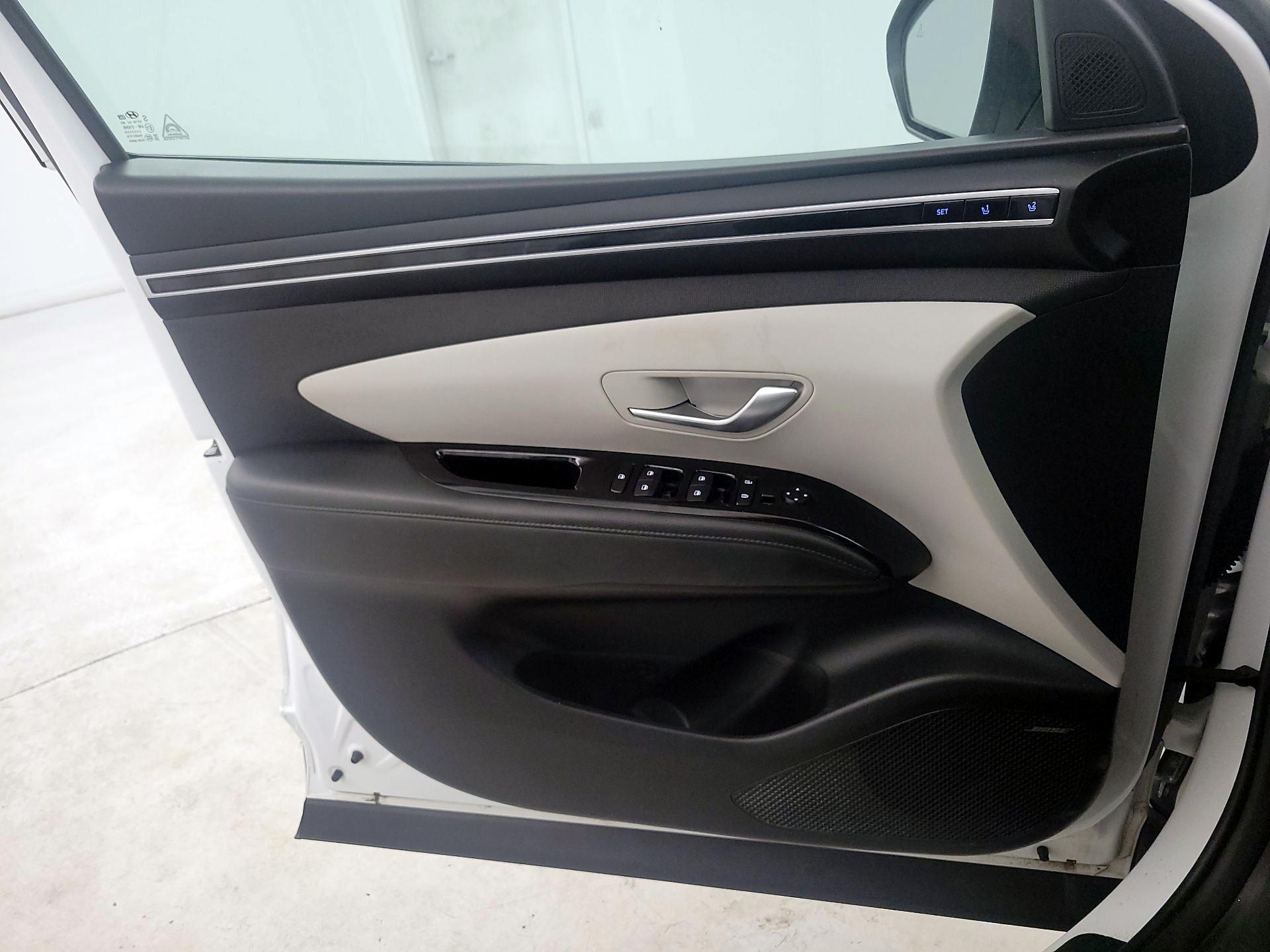 Thumbnail: 2023 Hyundai Tucson - 10