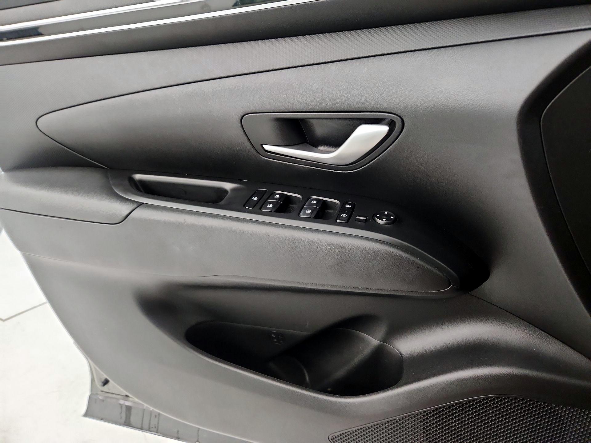 Thumbnail: 2023 Hyundai Tucson - 12