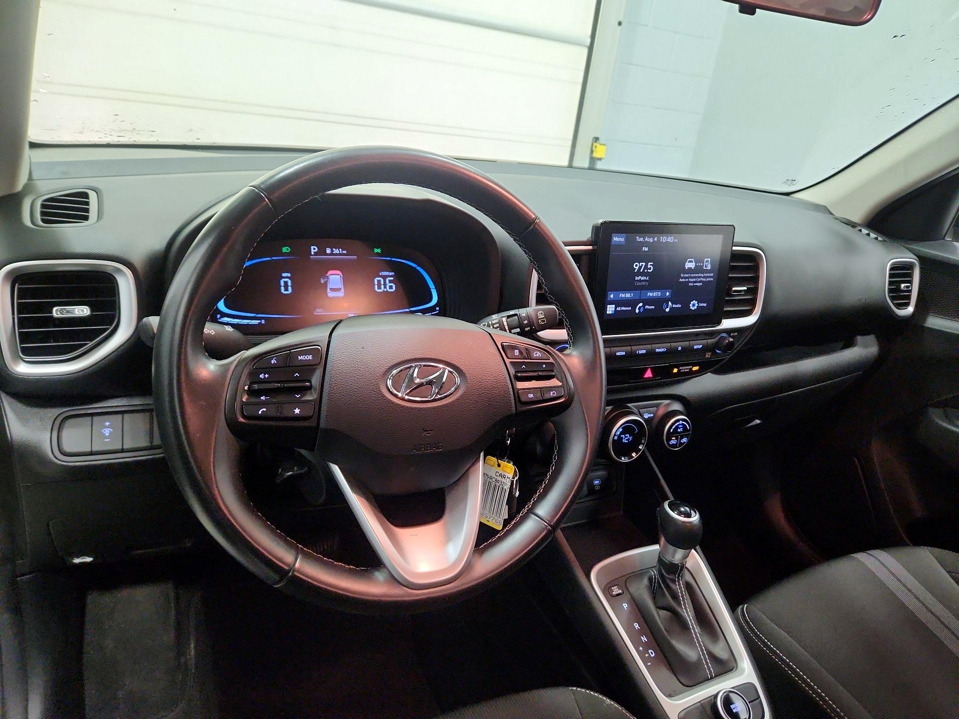 Thumbnail: 2023 Hyundai Venue - 9
