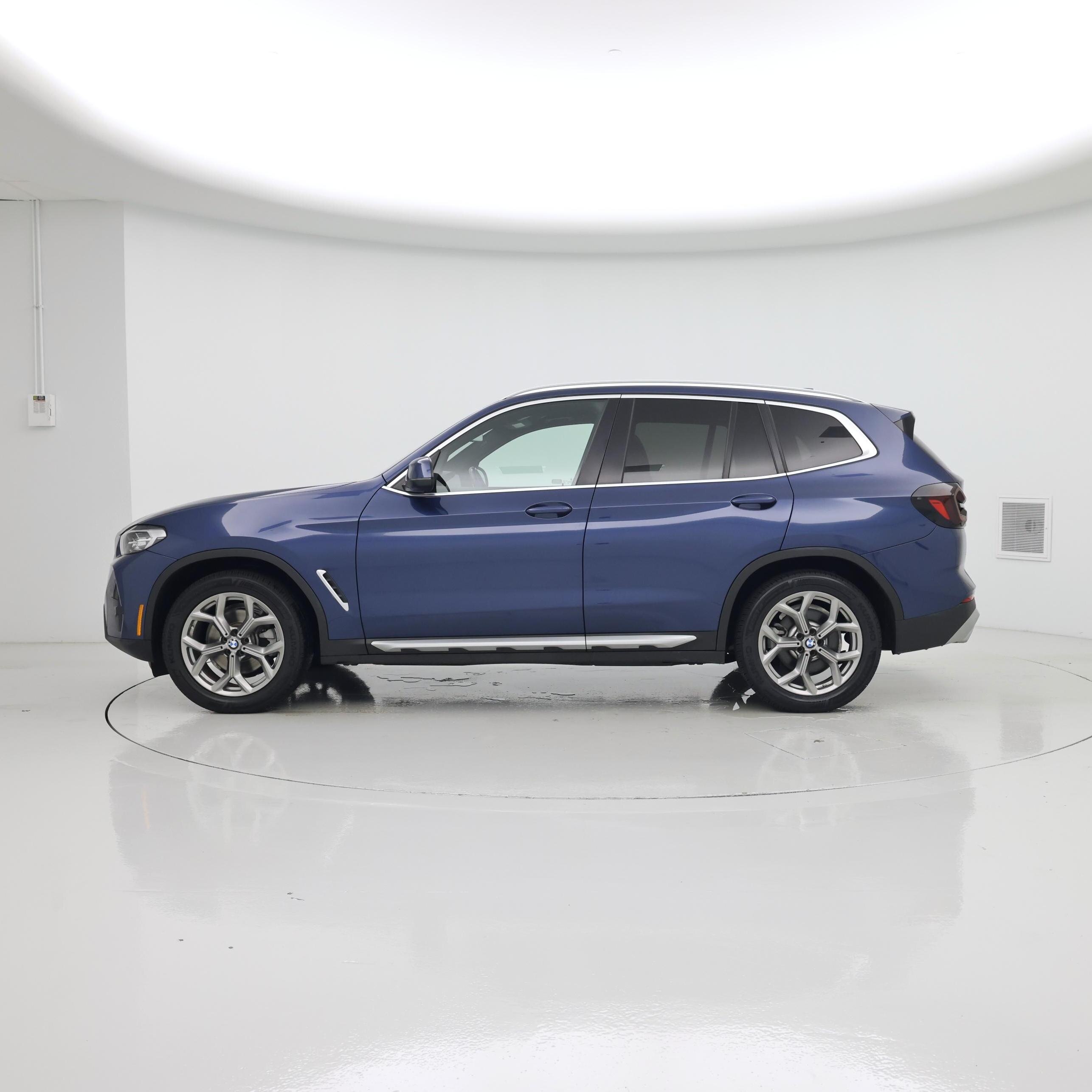 Thumbnail: 2022 BMW X3 - 3