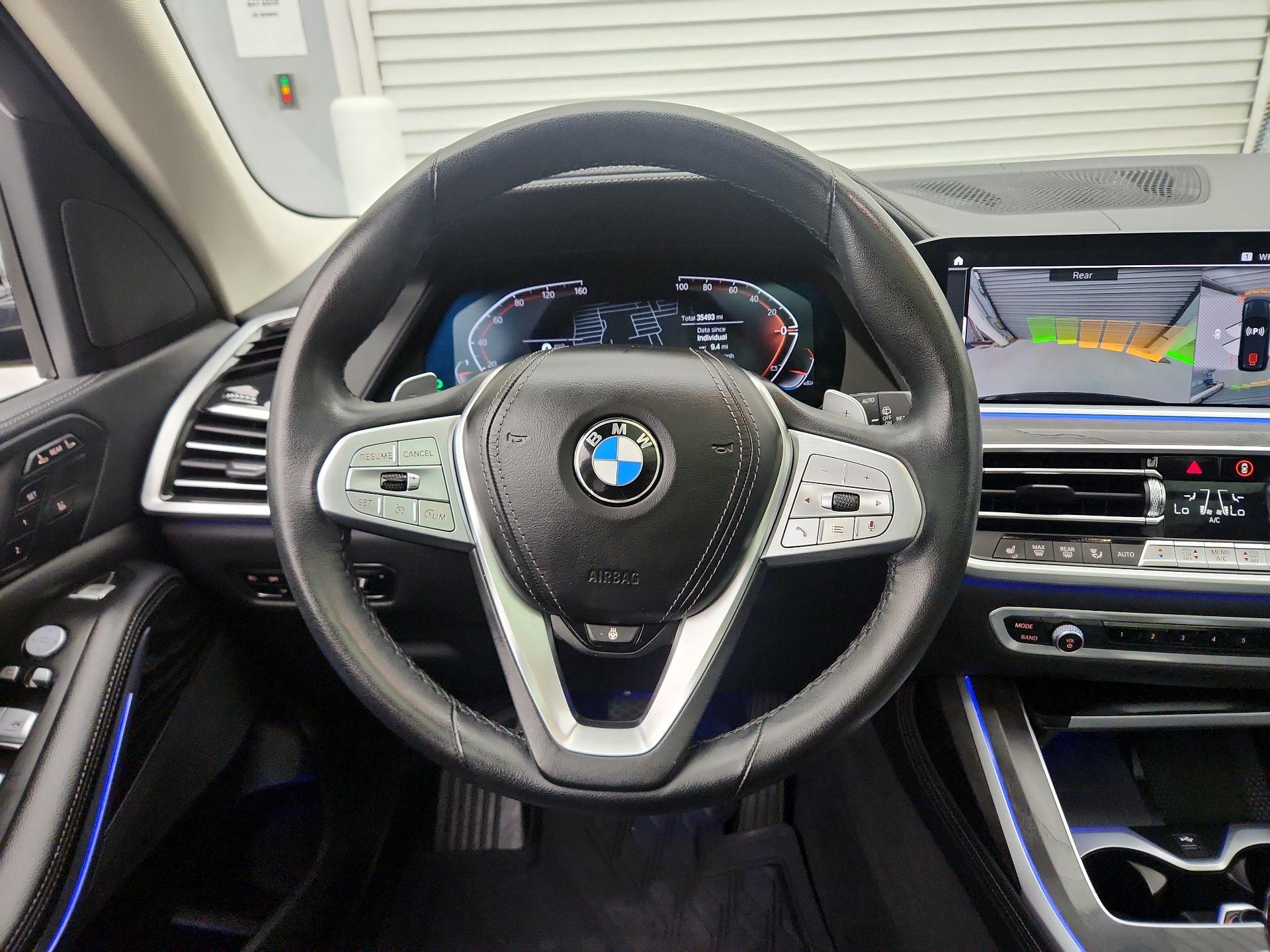 Thumbnail: 2022 BMW X7 - 10