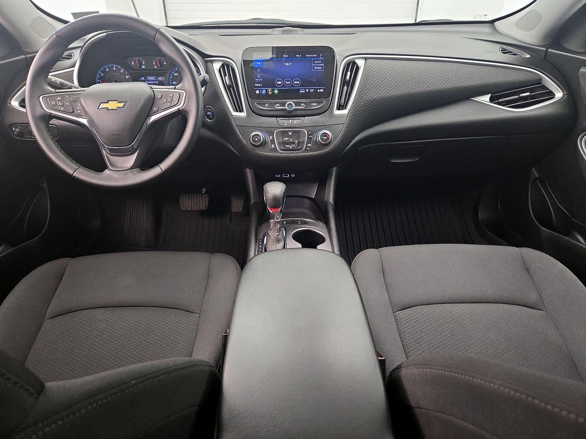 Thumbnail: 2024 Chevrolet Malibu - 9