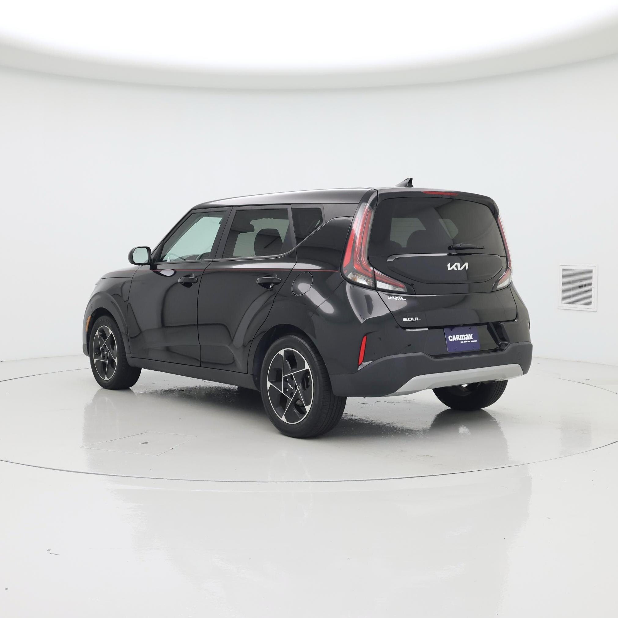 Thumbnail: 2023 Kia Soul - 2