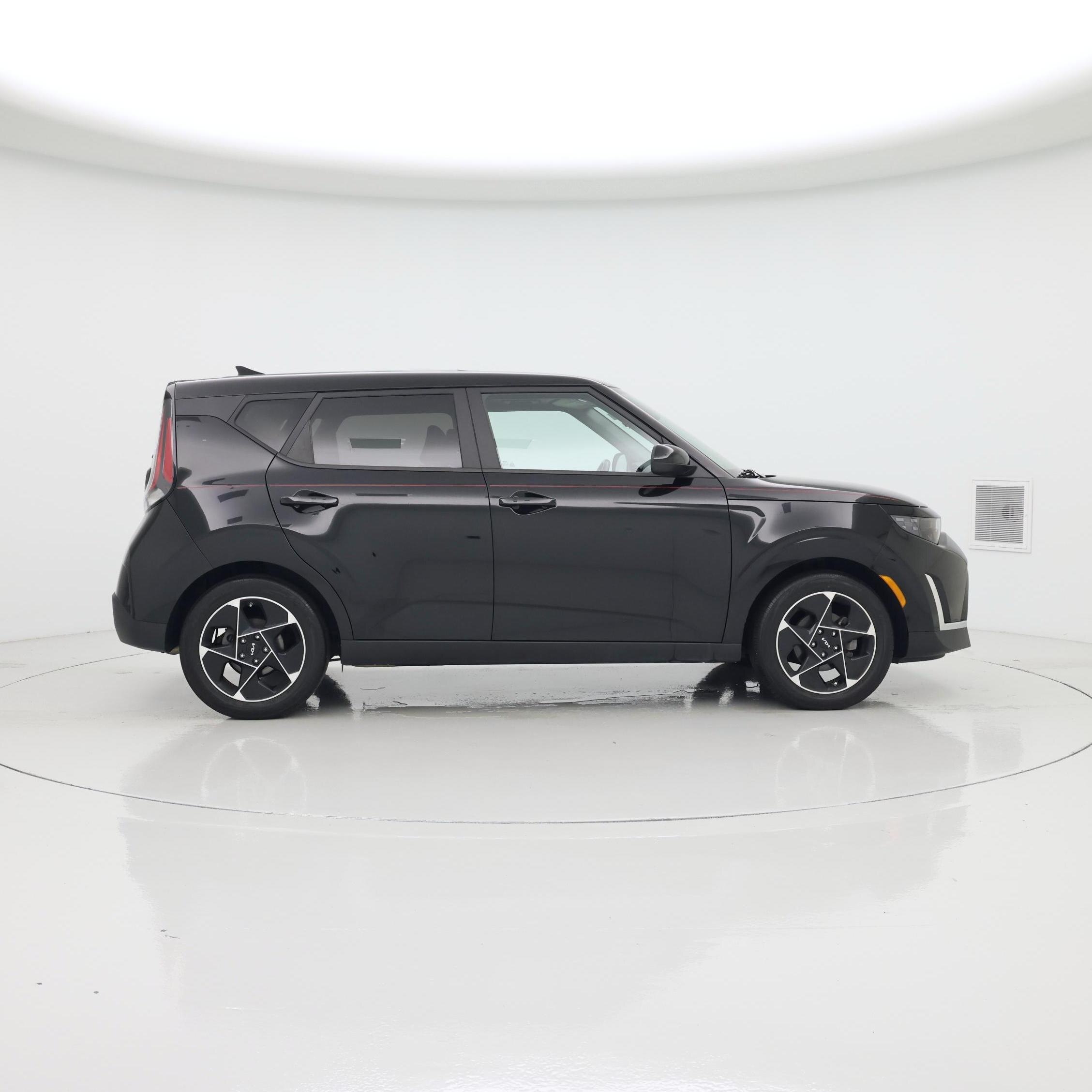 Thumbnail: 2023 Kia Soul - 7
