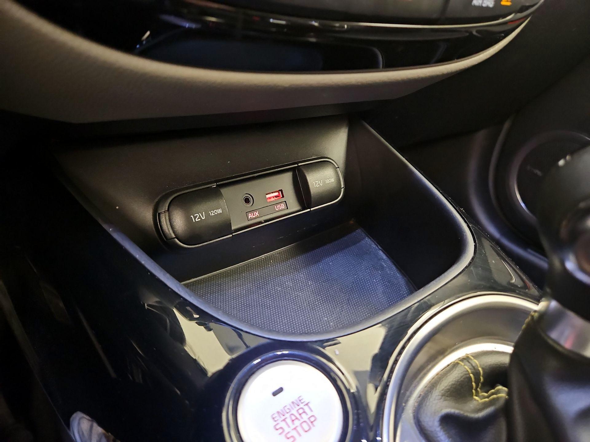Thumbnail: 2016 Kia Soul - 19