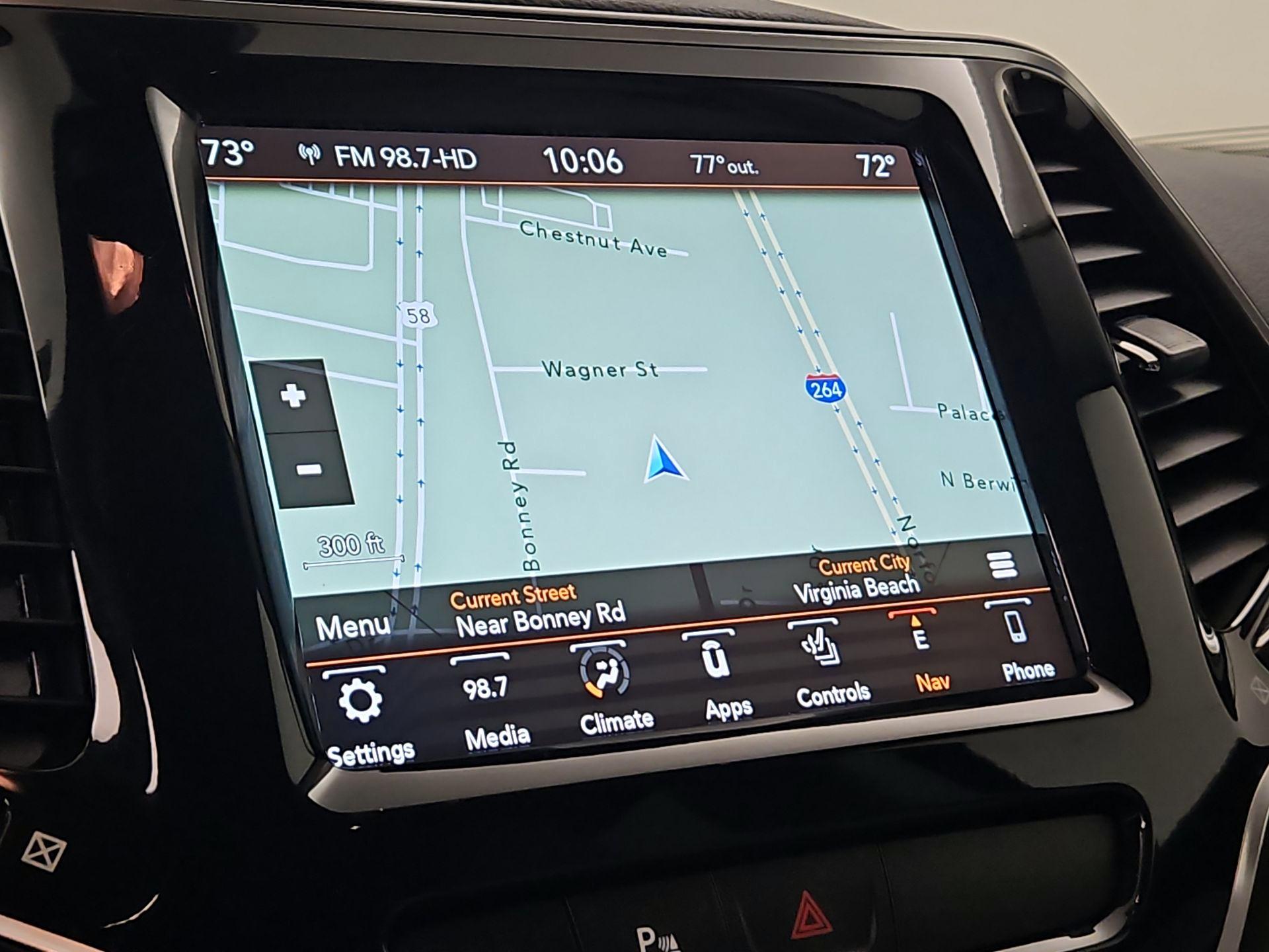 Thumbnail: 2019 Jeep Cherokee - 14