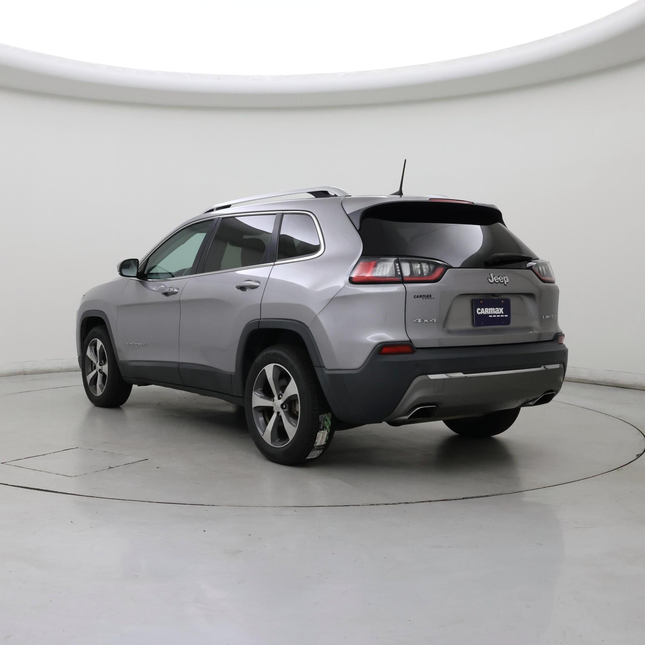 Thumbnail: 2019 Jeep Cherokee - 2