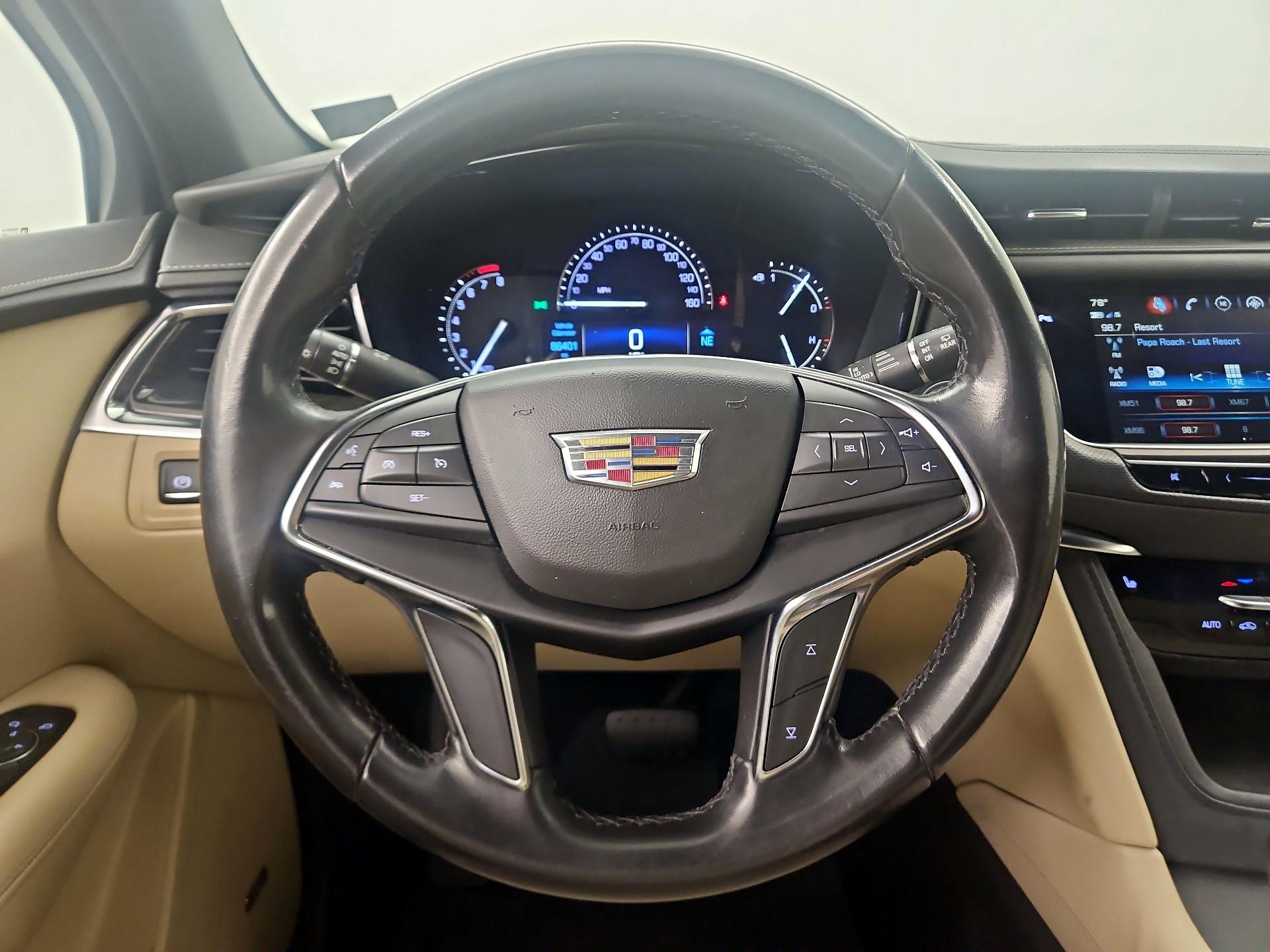 Thumbnail: 2019 Cadillac XT5 - 10