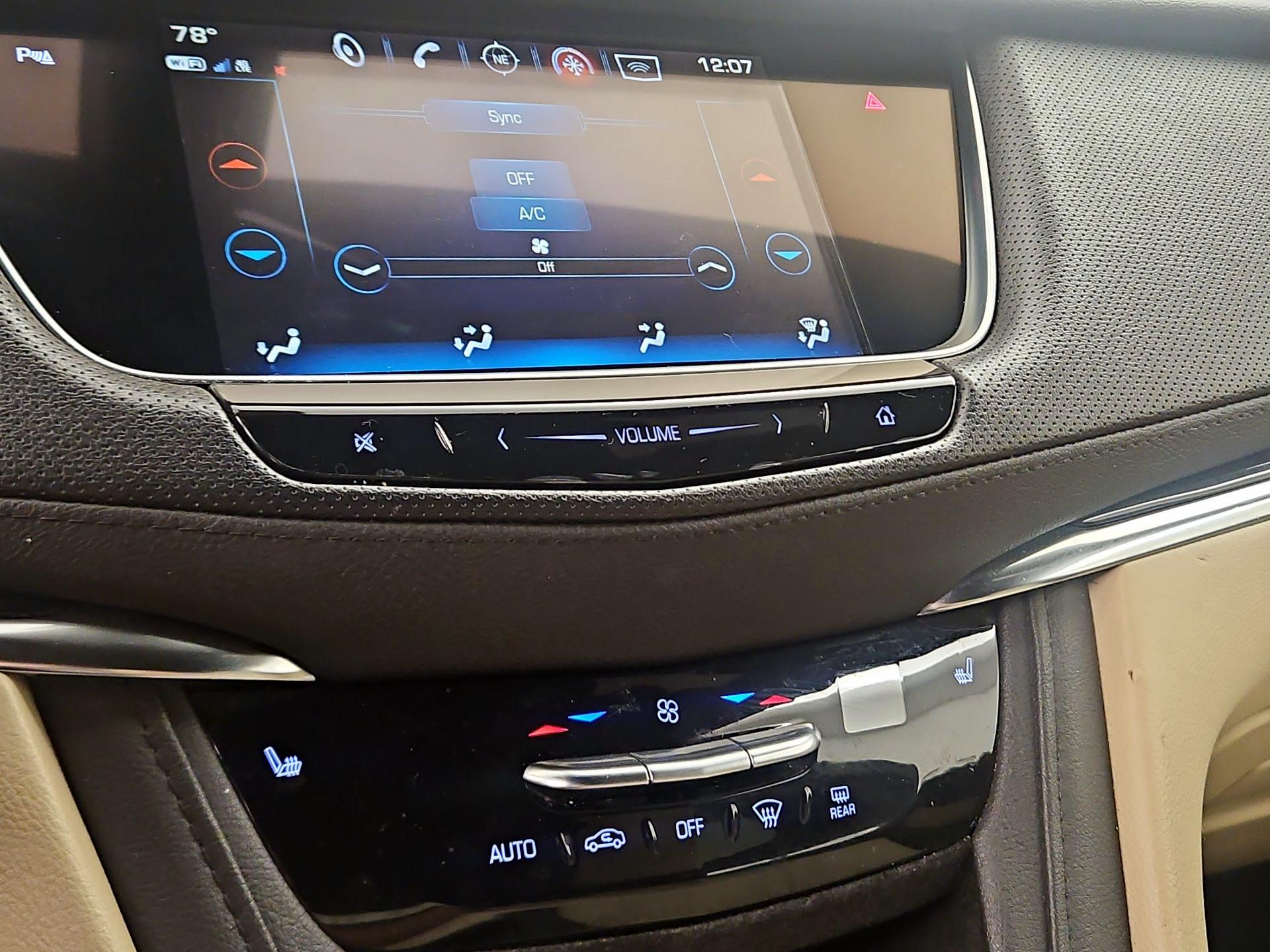 Thumbnail: 2019 Cadillac XT5 - 16